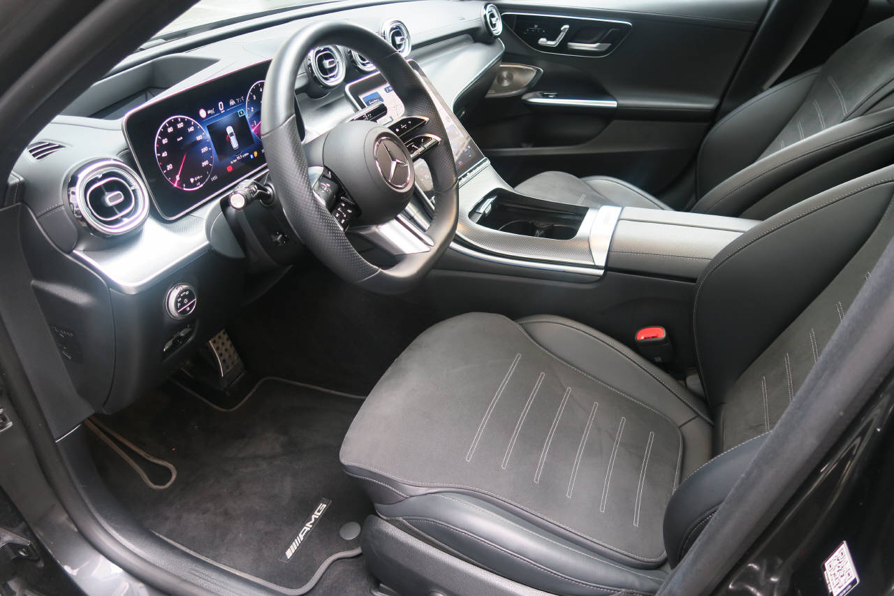 MERCEDES-BENZ C 300 AMG Line 4matic Kombi-showroom-element-3