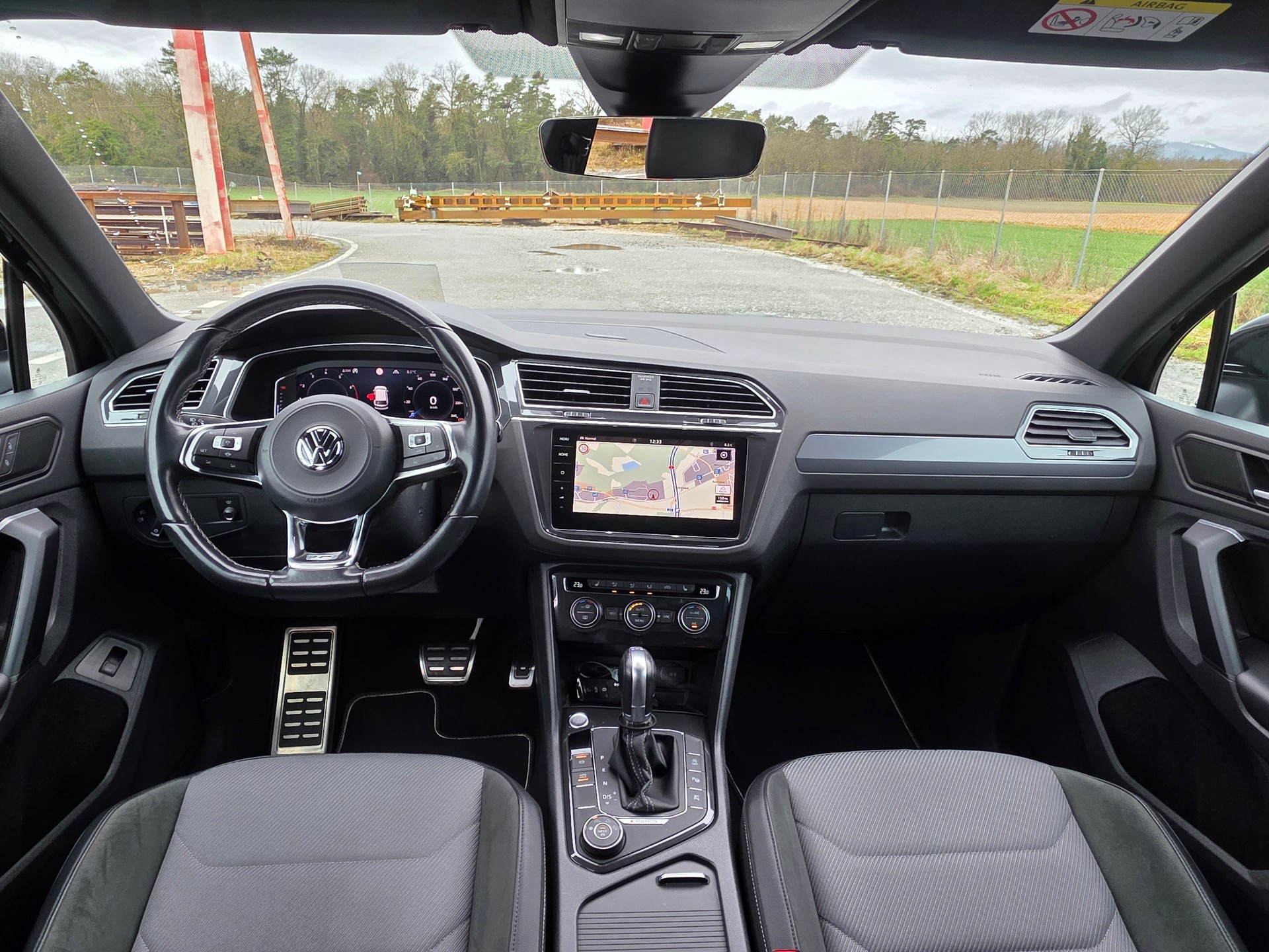 VW Tiguan 2.0TSI Highline / R-Line 4Motion DSG-image-11