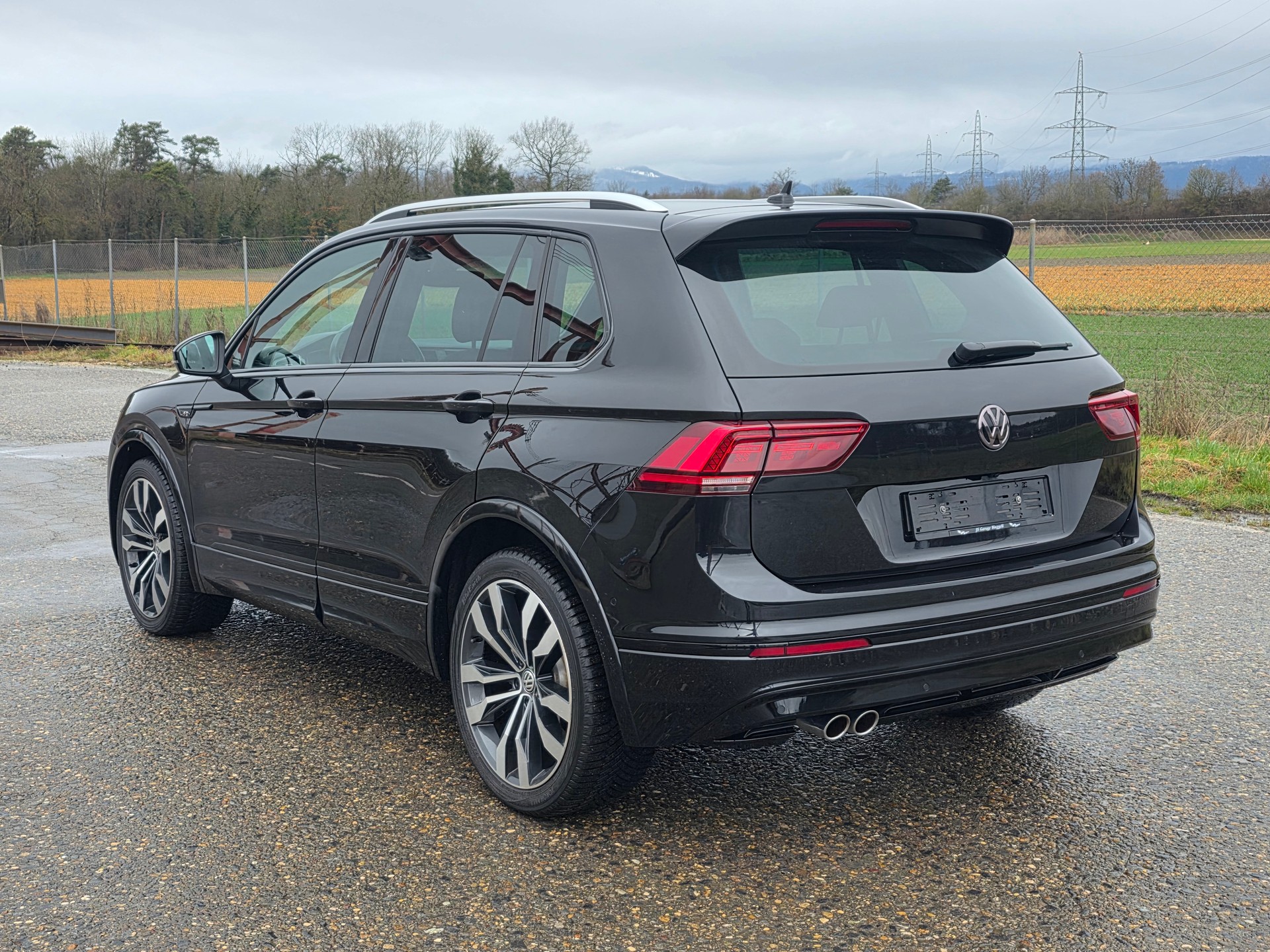 VW Tiguan 2.0TSI Highline / R-Line 4Motion DSG-image-1