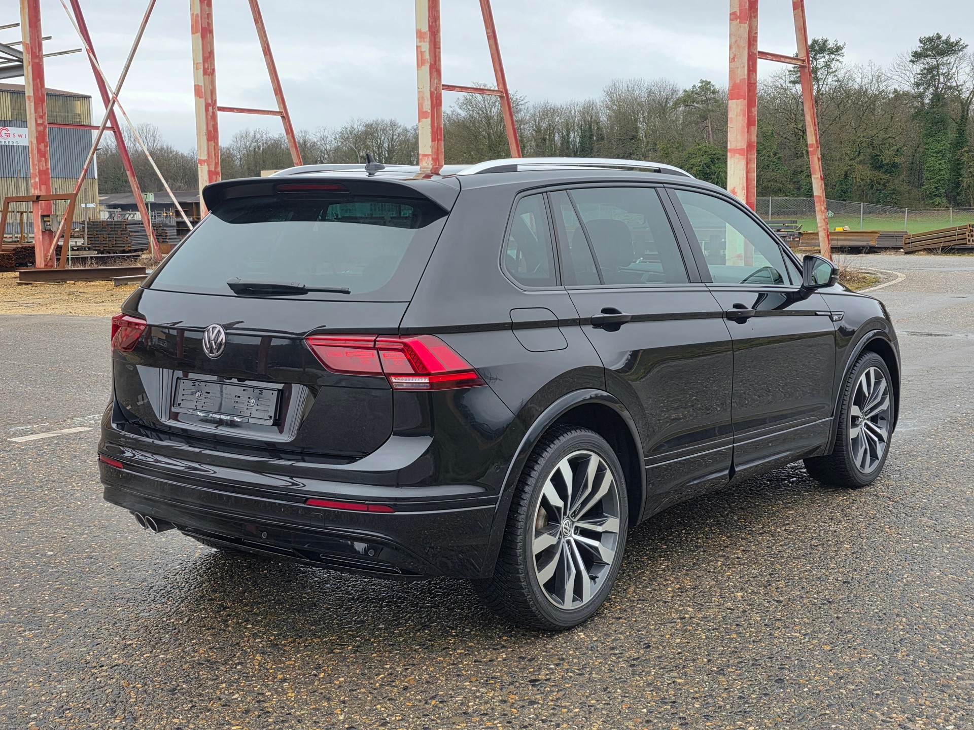 VW Tiguan 2.0TSI Highline / R-Line 4Motion DSG-image-5
