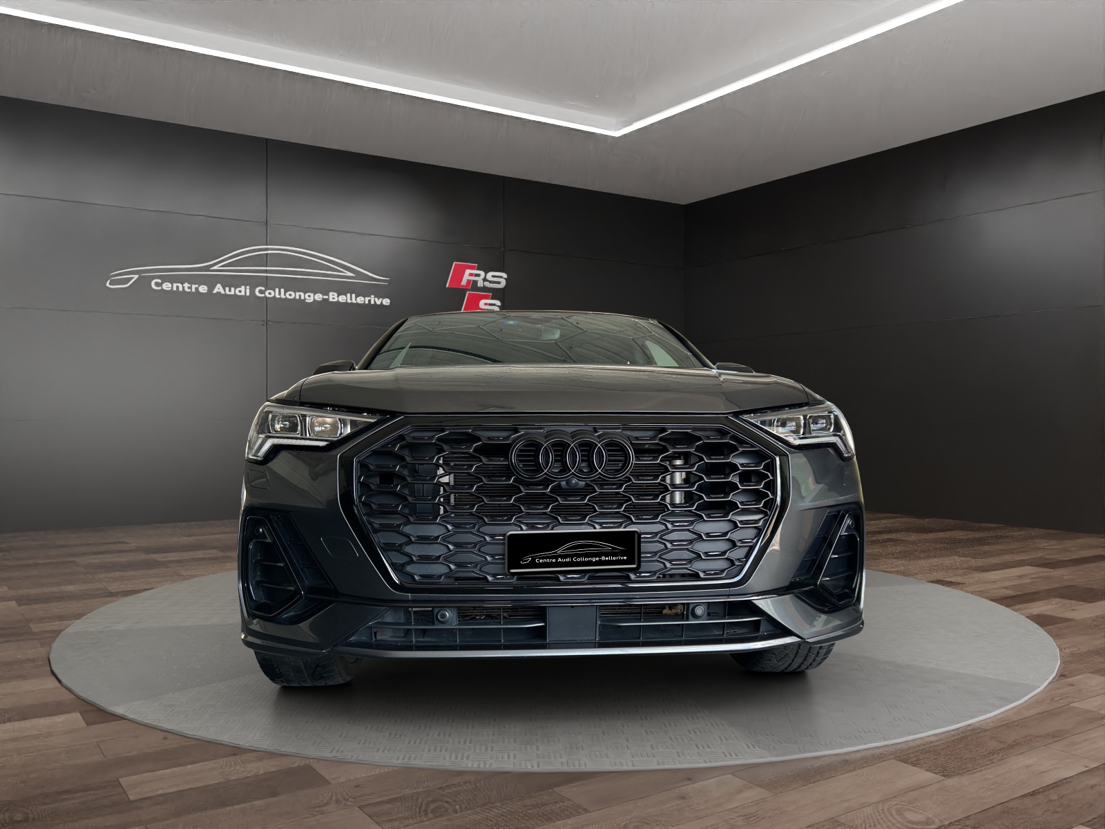 AUDI Q3 Sportback 45 TFSI e S line Attraction S-tronic-showroom-element-1