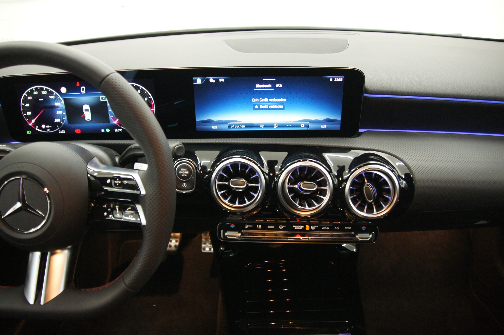 MERCEDES-BENZ A 180 Night Star 7G-DCT-image-10