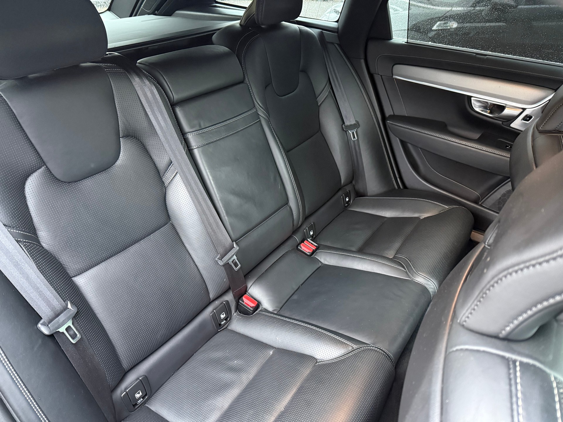 VOLVO V90 T6 AWD R-Design Geartronic-image-12