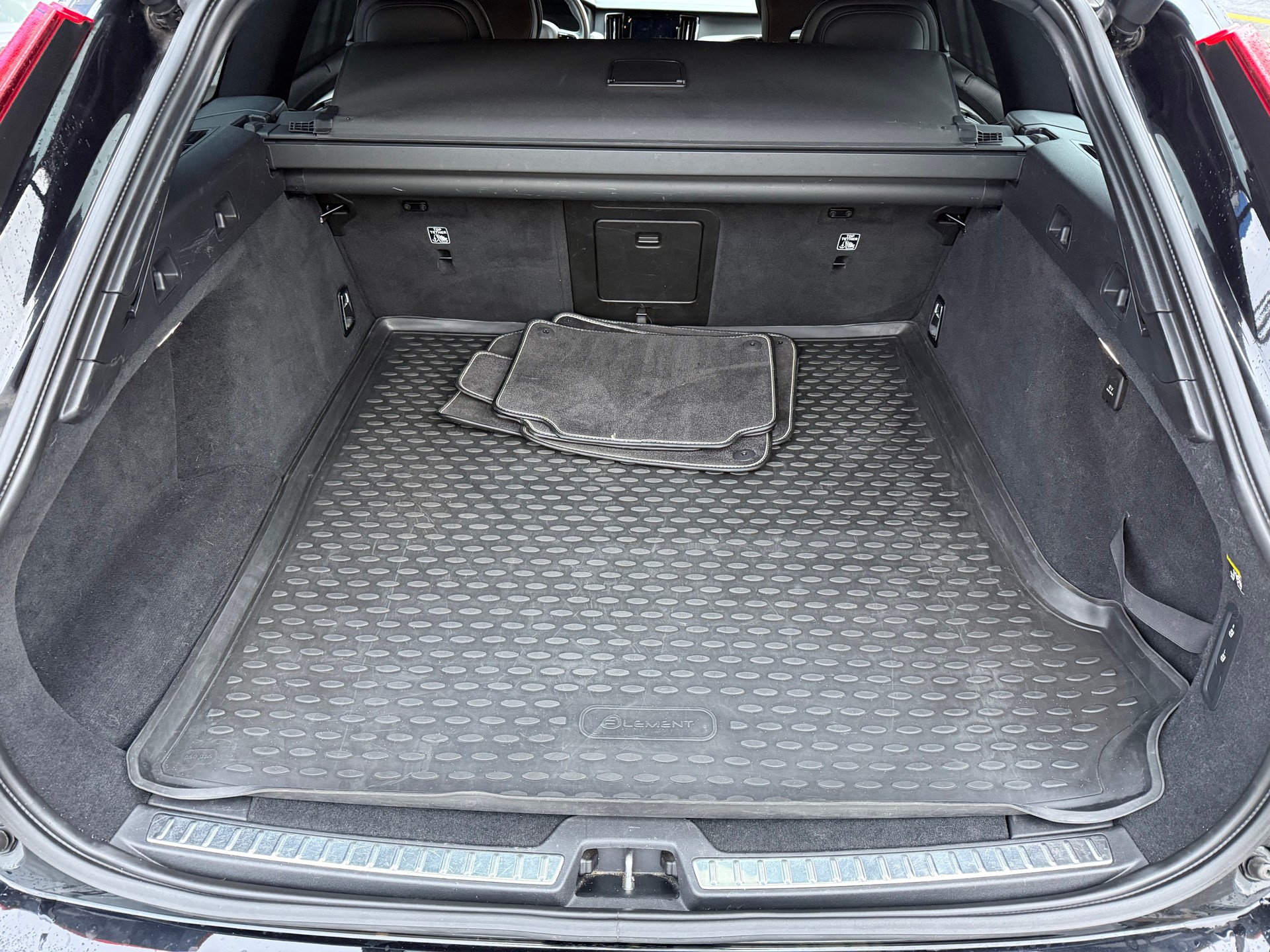 VOLVO V90 T6 AWD R-Design Geartronic-image-24