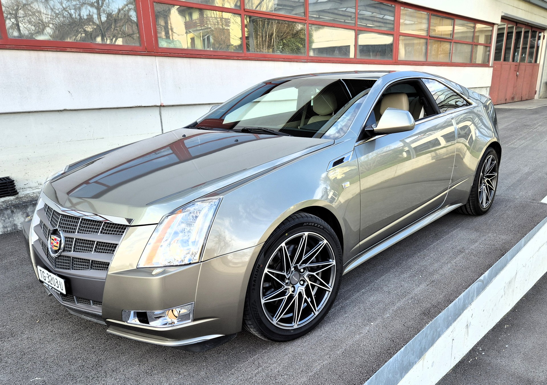 CADILLAC CTS Coupé 3.6 Sport Luxury / 311 PS und 374 Nm-image-2