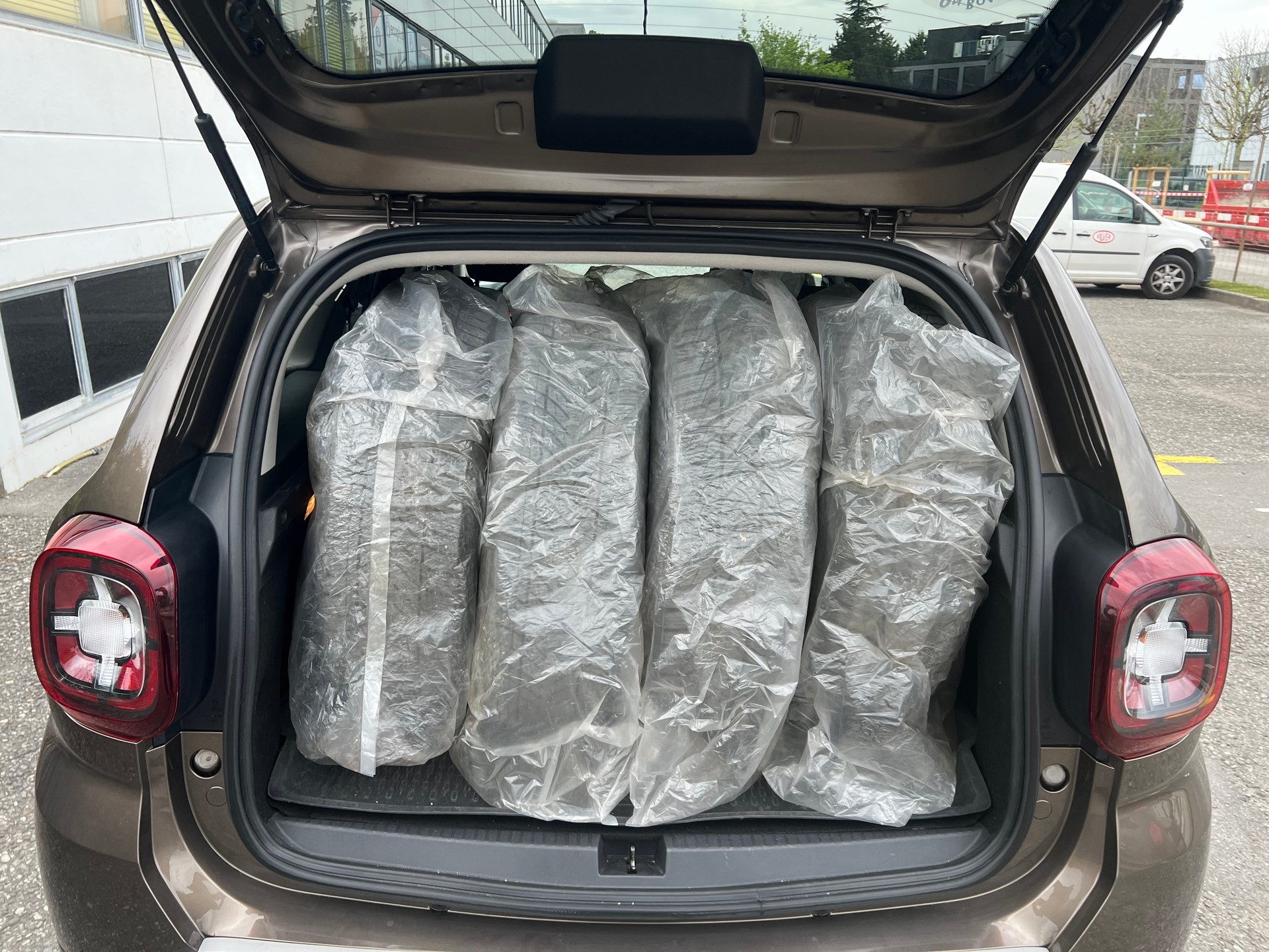 DACIA Duster TCe 125 Prestige 4x4-image-8