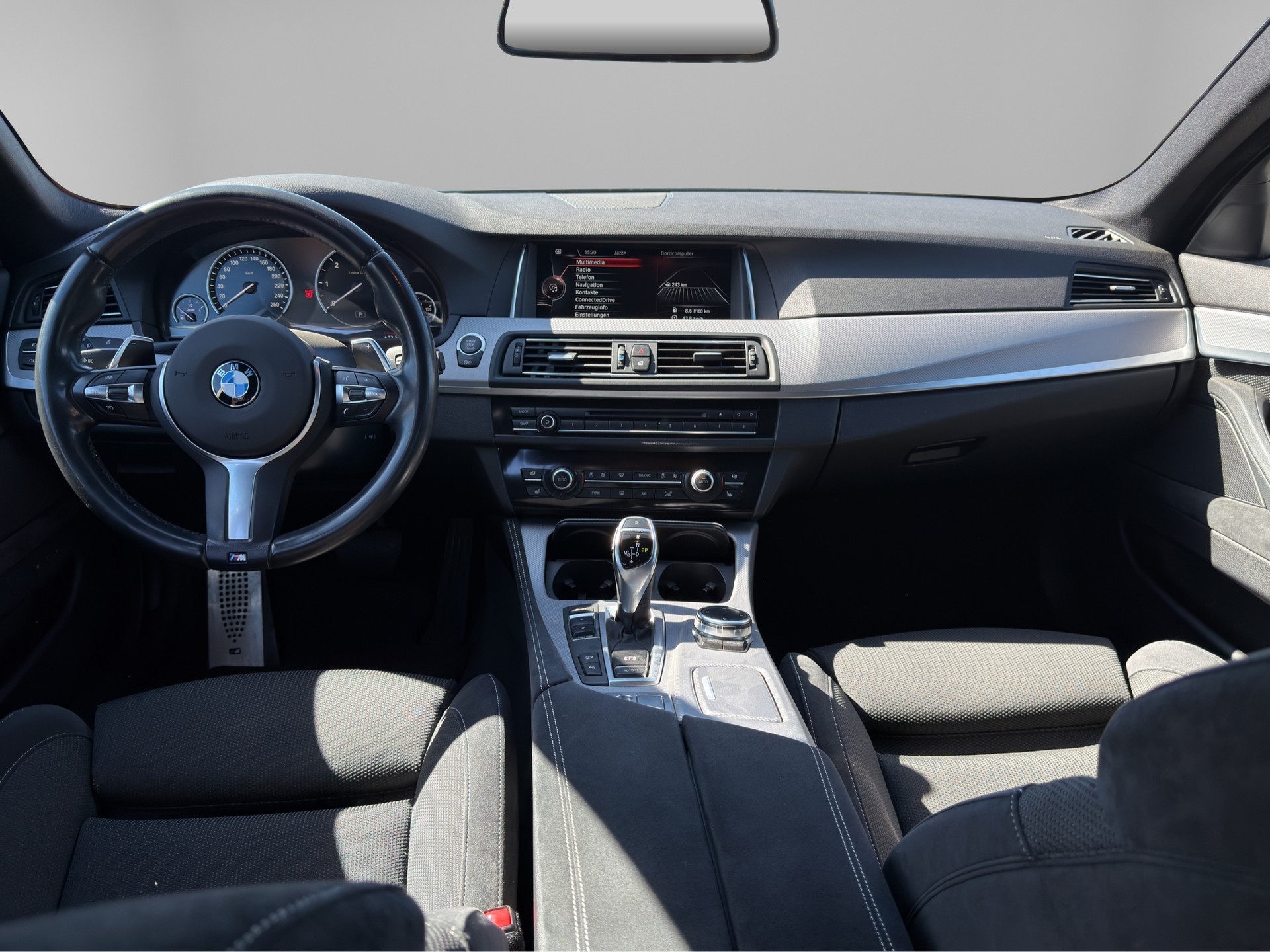BMW 535d Touring M Paket xDrive Steptronic *Frisch ab MFK*-image-8