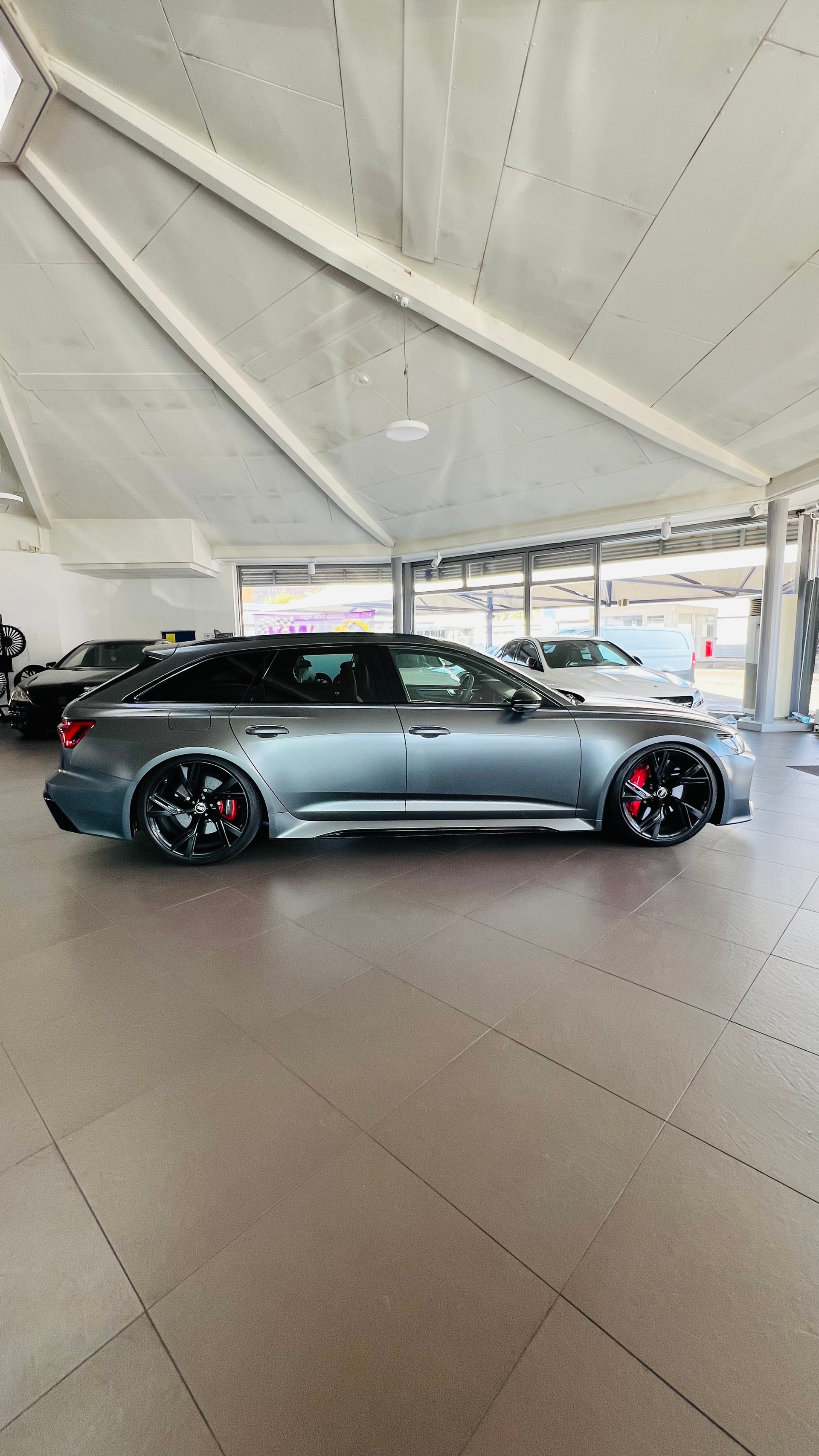 AUDI RS6 Avant 4.0 TFSI V8 quattro-showroom-element-2