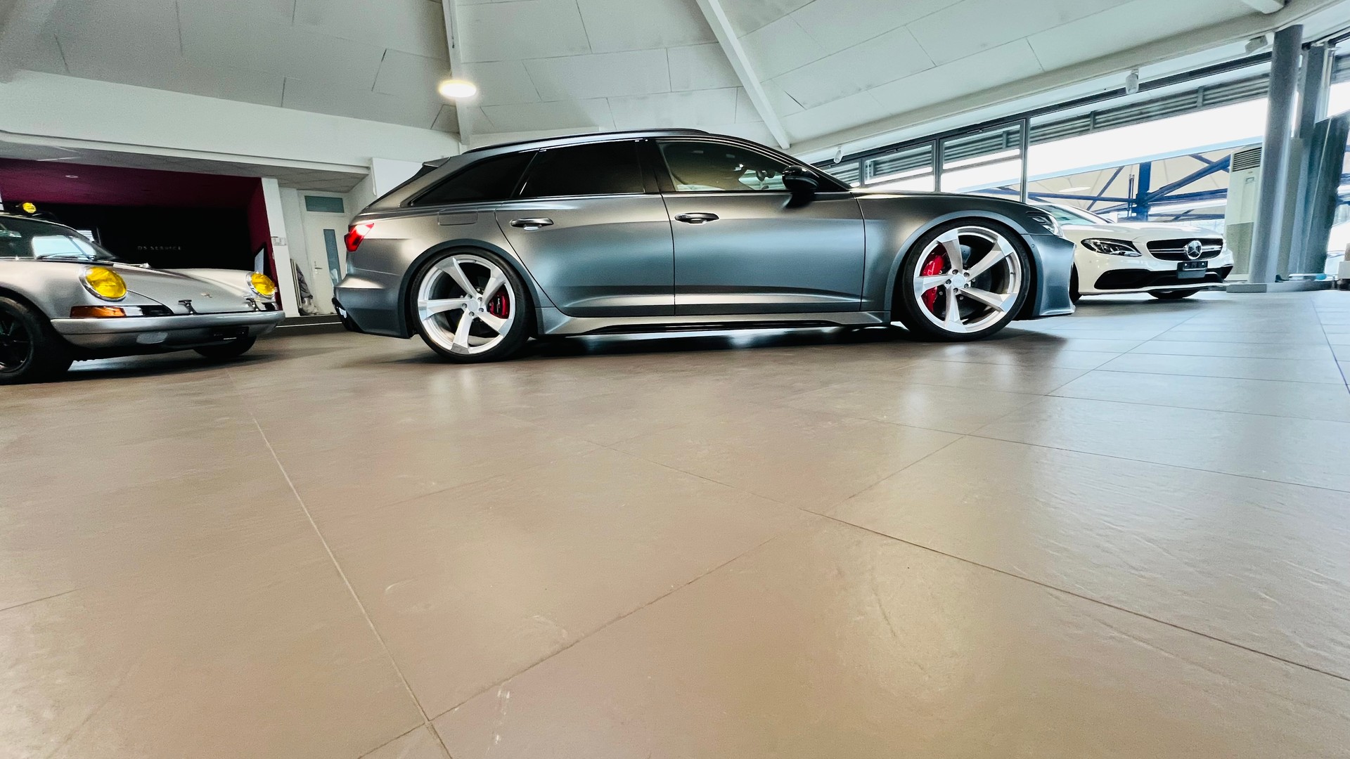AUDI RS6 Avant 4.0 TFSI V8 quattro-image-15