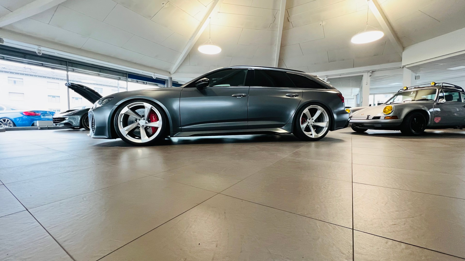 AUDI RS6 Avant 4.0 TFSI V8 quattro-image-16