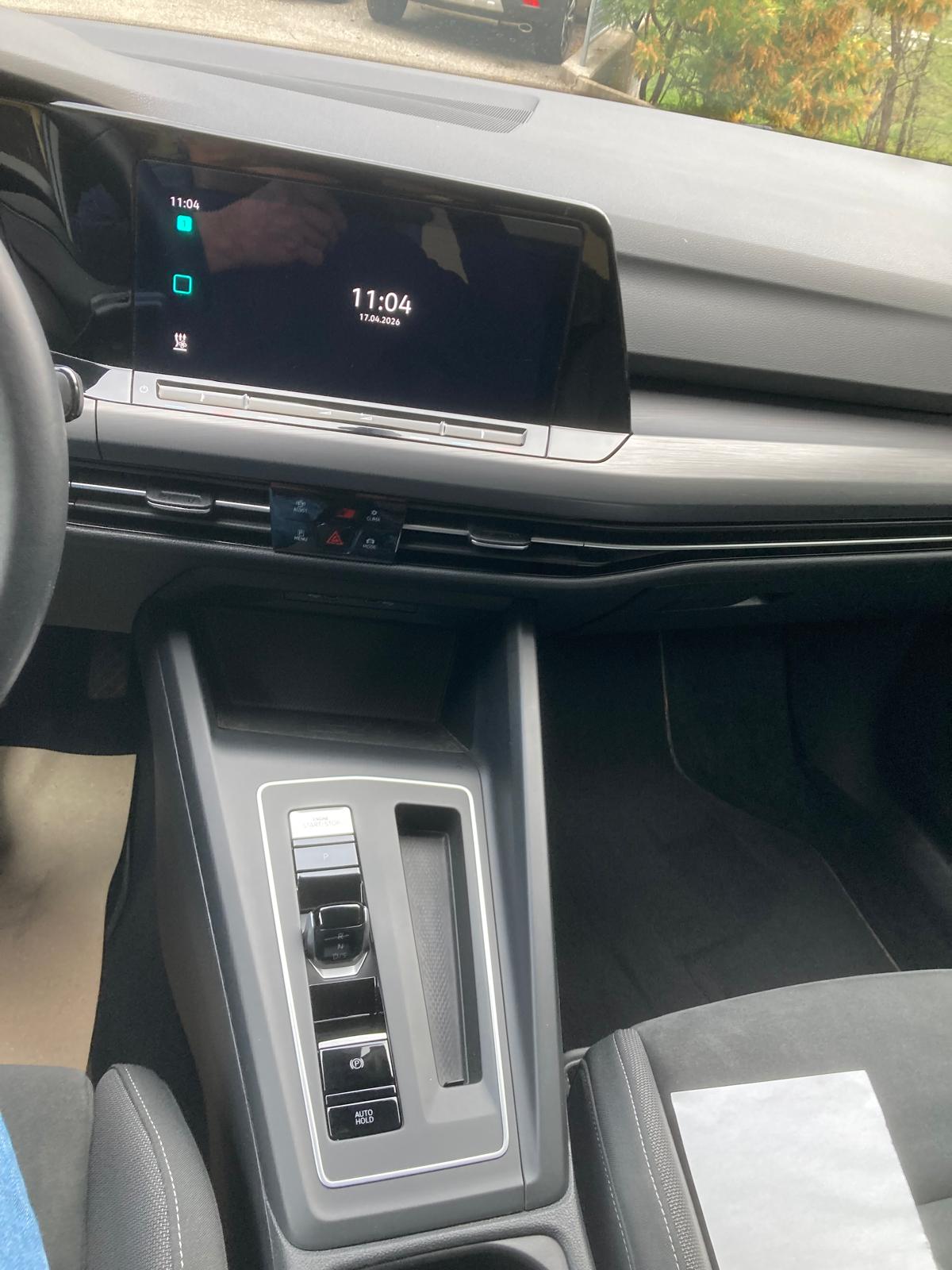 VW Golf 1.4 TSI PHEV Selection-image-13