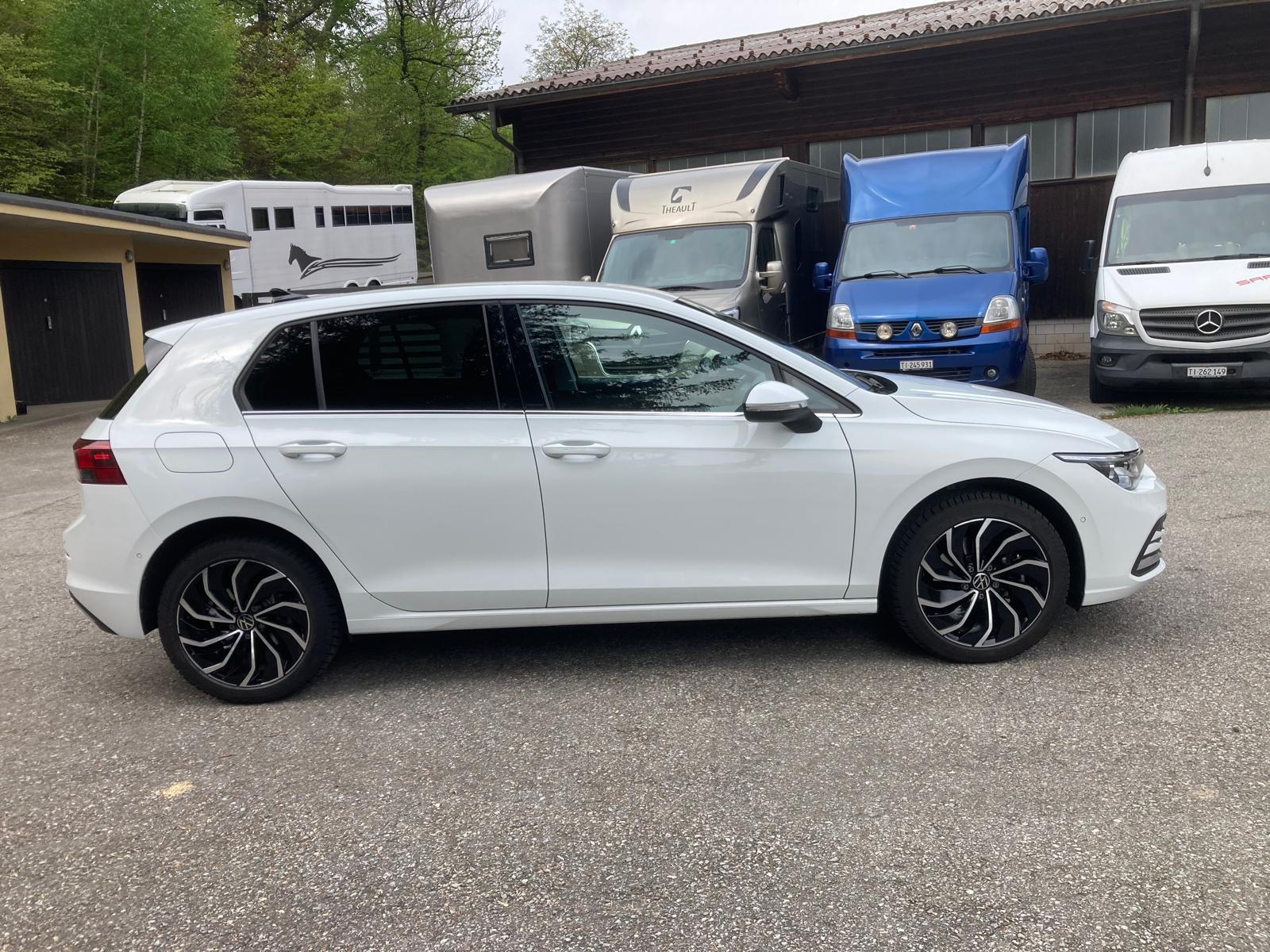 VW Golf 1.4 TSI PHEV Selection-image-7
