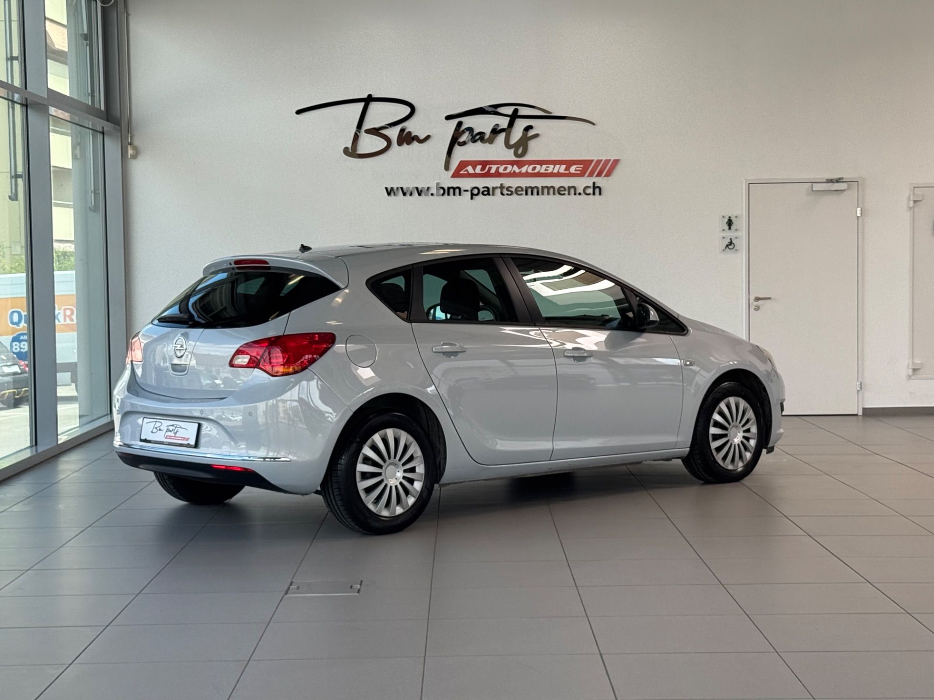 OPEL Astra 1.4 Turbo Edition-image-5