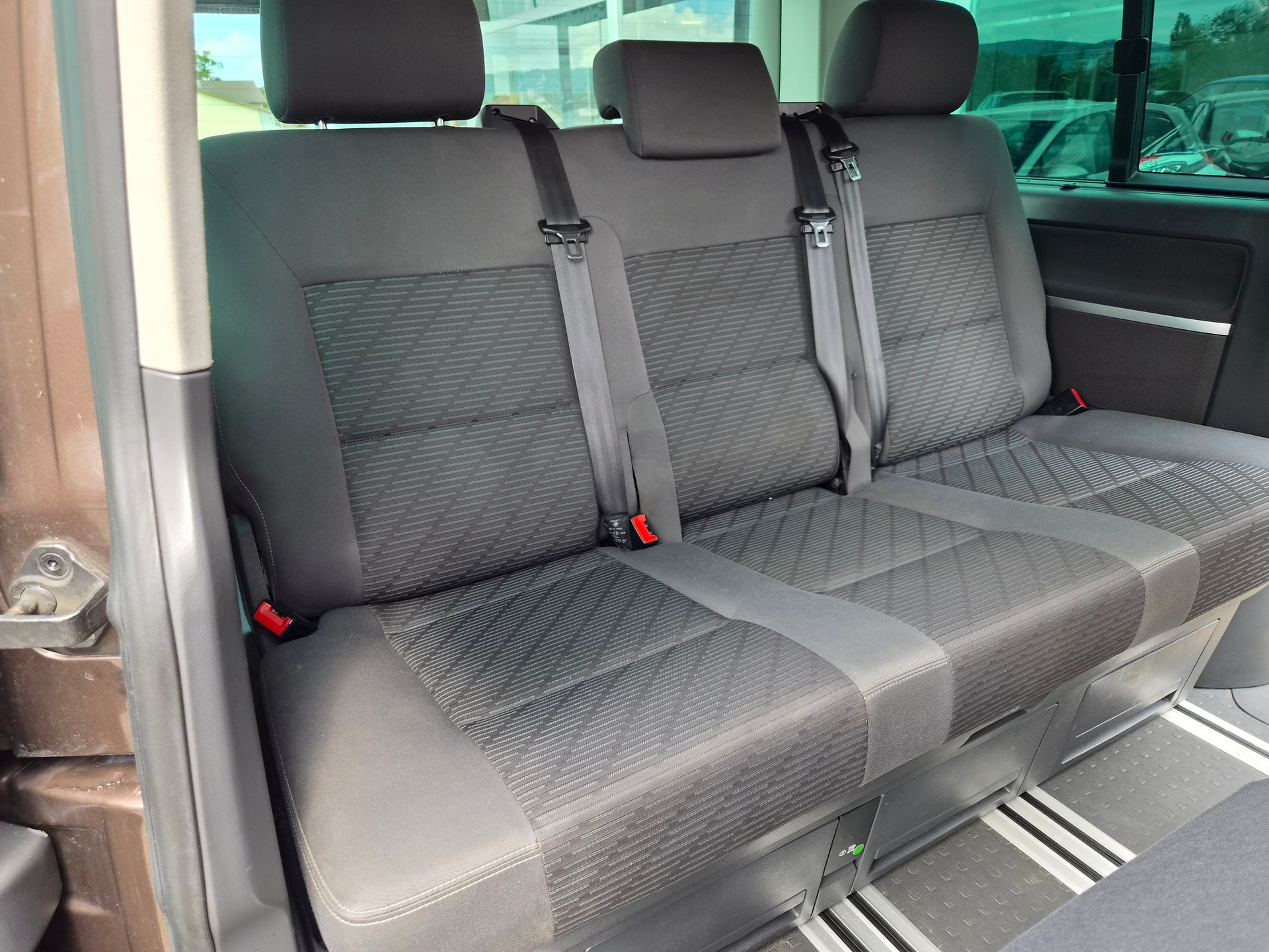 VW T5 Multivan 2.0 Bi-TDI CR Comfortline 4Motion DSG-image-11
