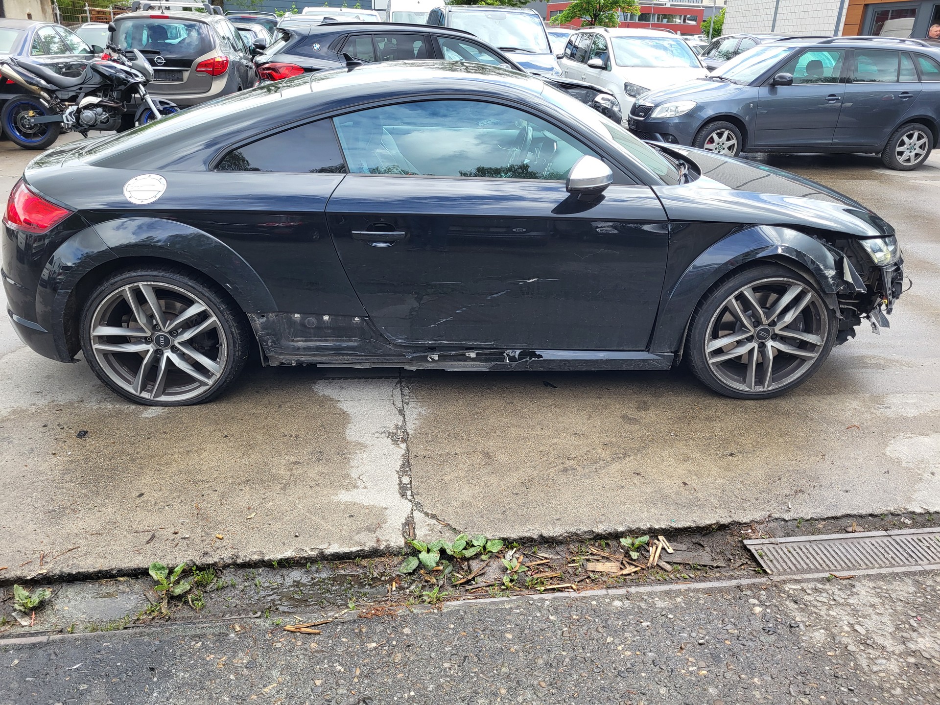 AUDI TTS Coupé 2.0 TFSI quattro-image-12