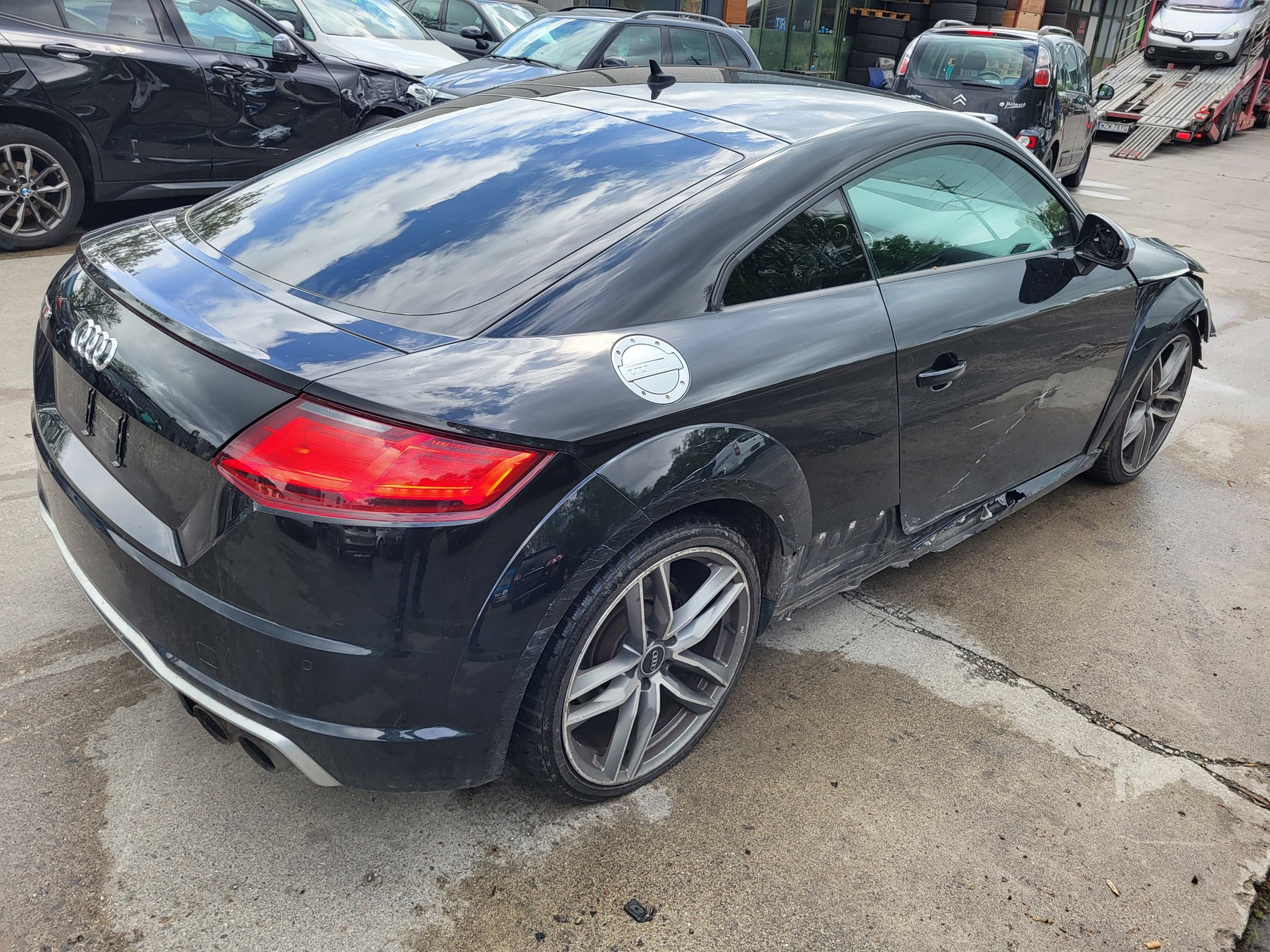 AUDI TTS Coupé 2.0 TFSI quattro-image-8