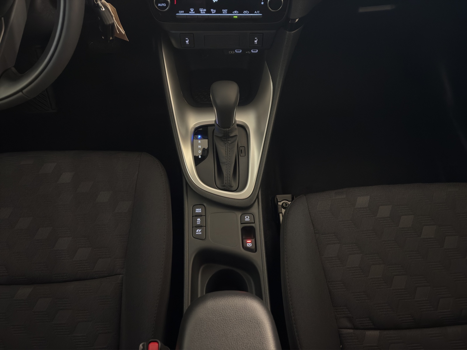 MAZDA 2 Hybrid Centre-line-image-14
