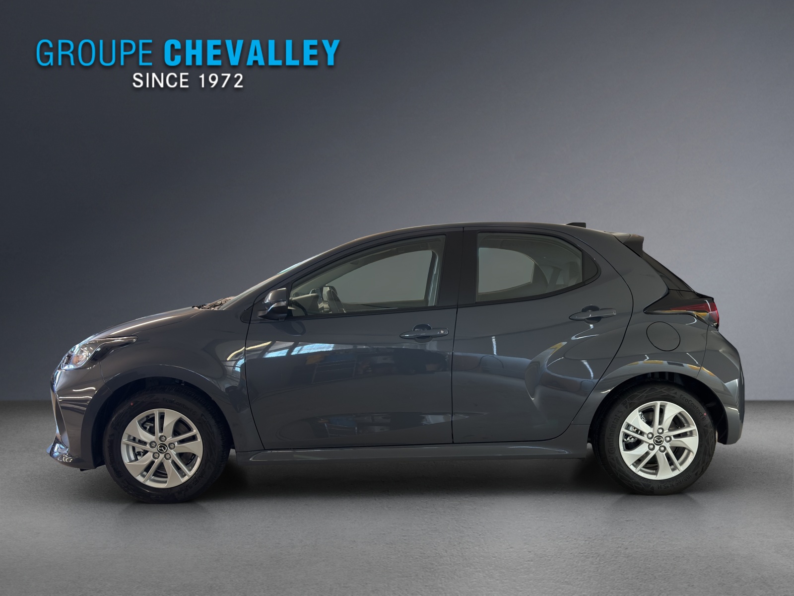 MAZDA 2 Hybrid Centre-line-showroom-element-2