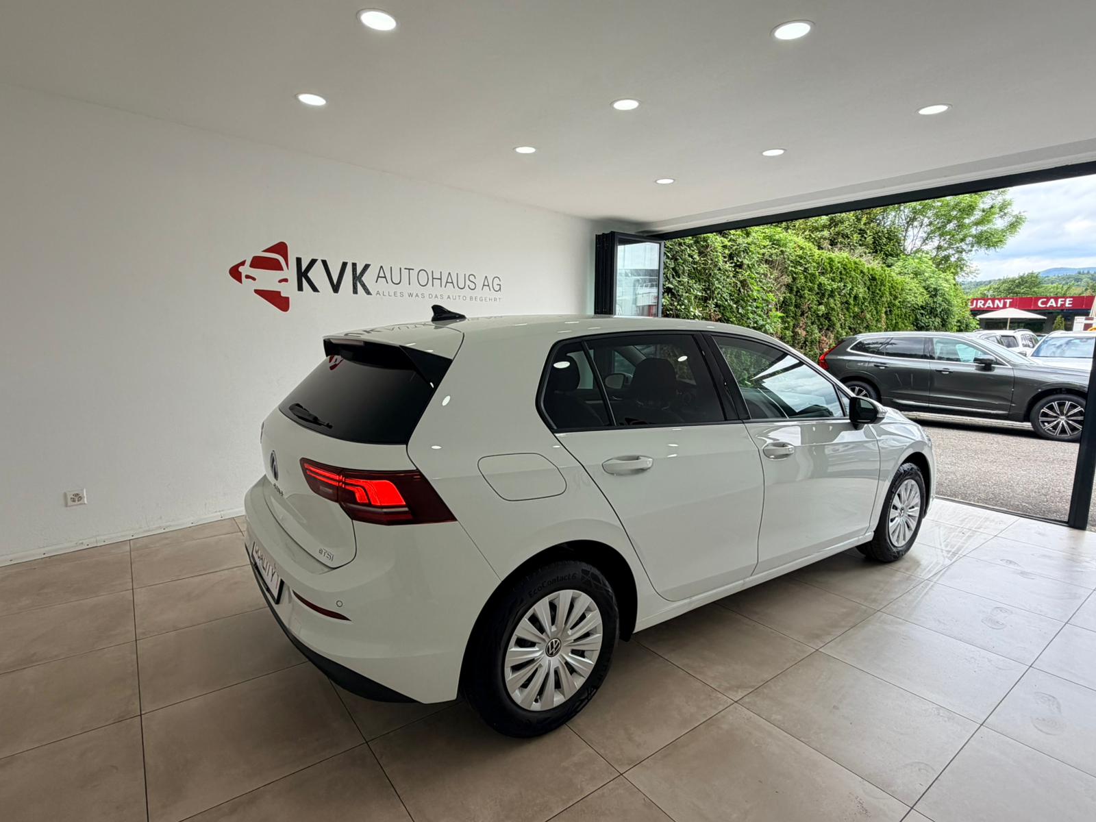 VW Golf 1.5 e TSI mHEV Value DSG-image-4