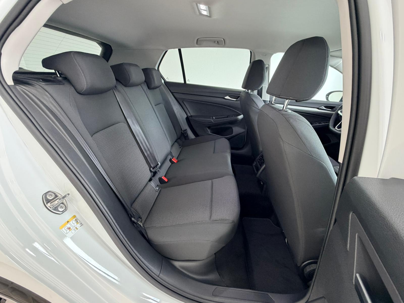 VW Golf 1.5 e TSI mHEV Value DSG-image-19