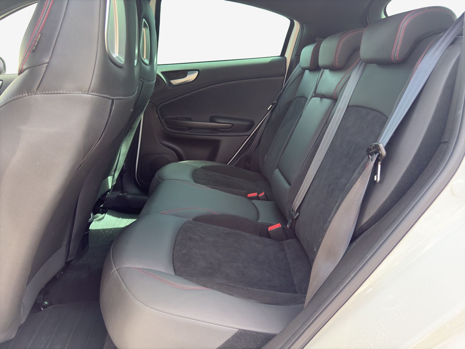 ALFA ROMEO Giulietta 1.4 T MultiAir Super-image-9