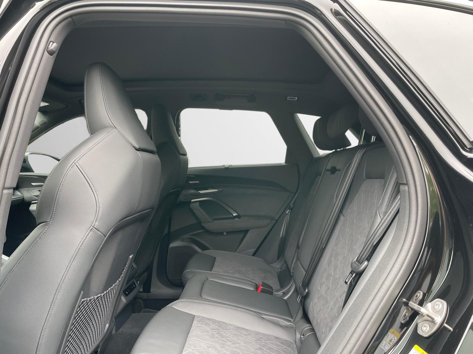 AUDI Q5 TFSI quatto 150 kW S-tronic-image-6