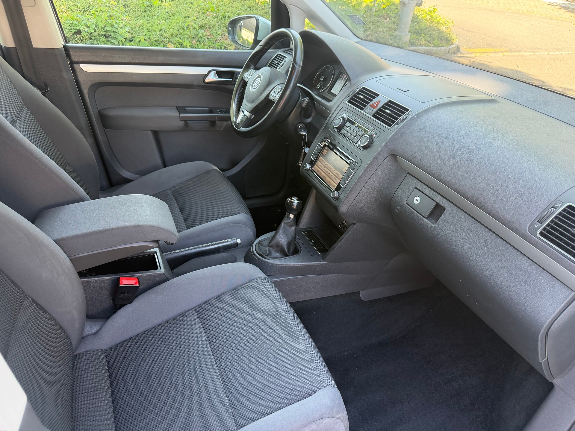 VW Touran 1.4 TSI Trendline-image-8