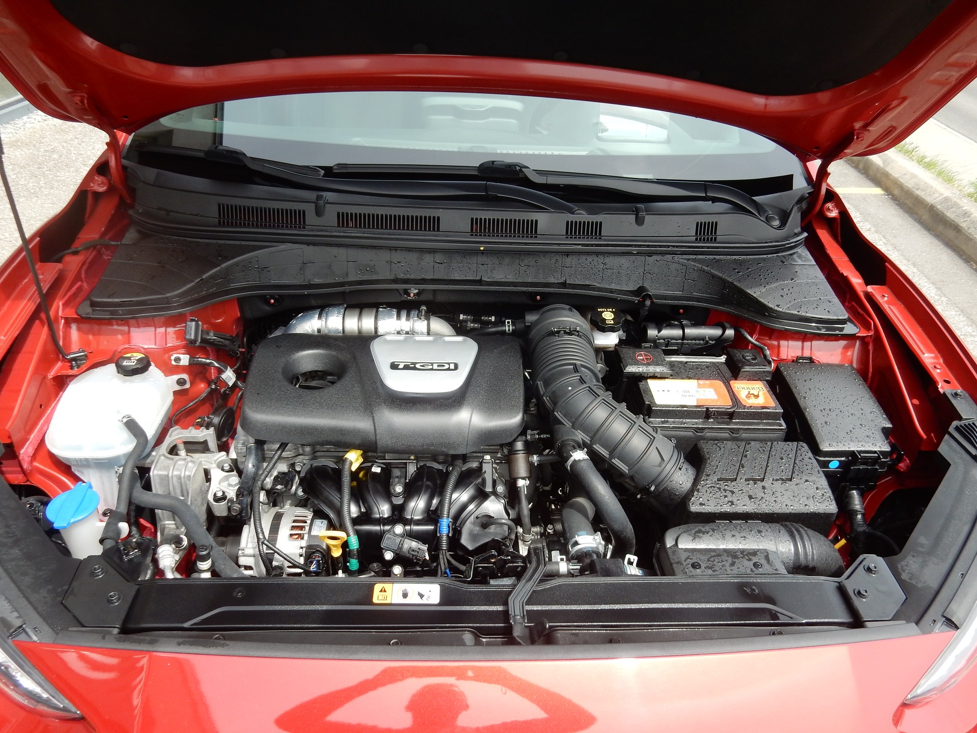 HYUNDAI Kona 1.6 T-GDi Launch Plus 4WD DCT-image-23