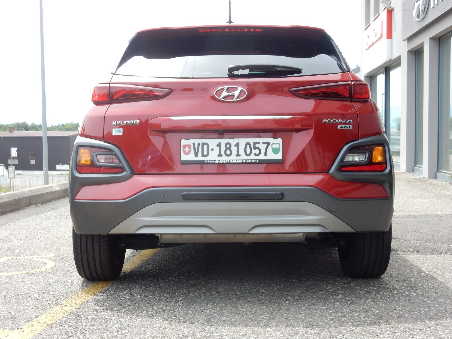 HYUNDAI Kona 1.6 T-GDi Launch Plus 4WD DCT-showroom-element-3