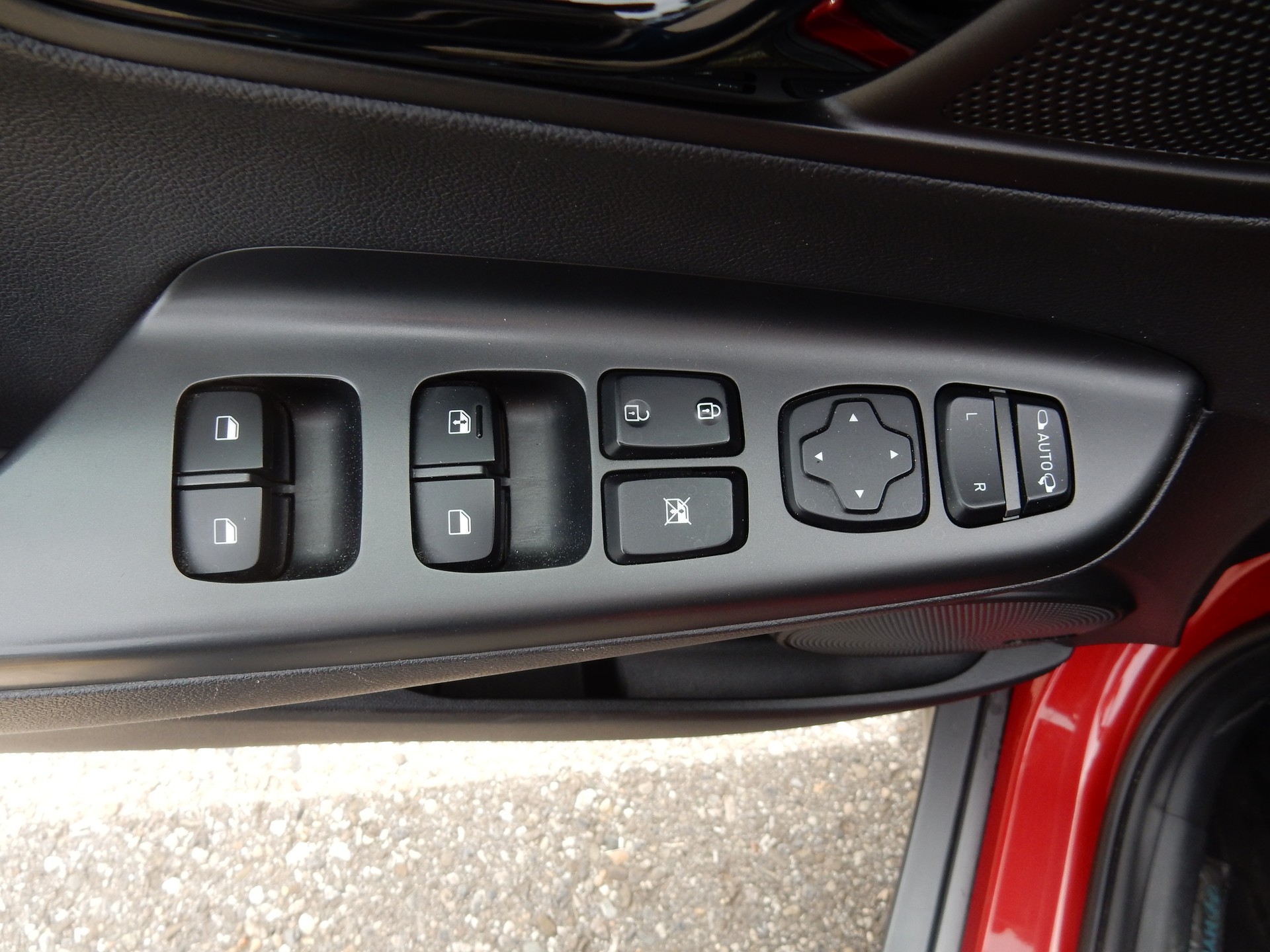 HYUNDAI Kona 1.6 T-GDi Launch Plus 4WD DCT-image-17