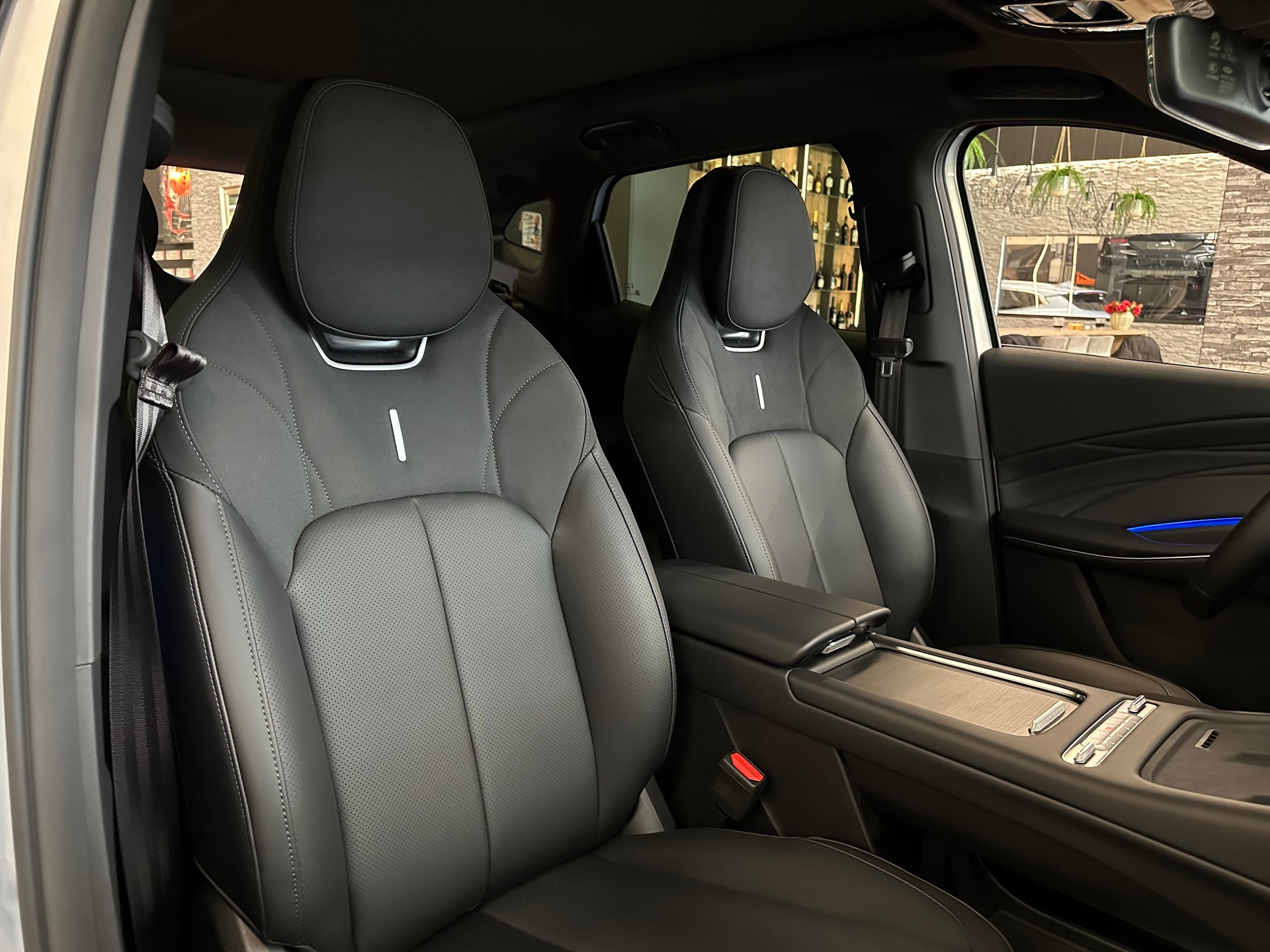 OMODA 7 1.5T SHS PHEV Luxury-image-10