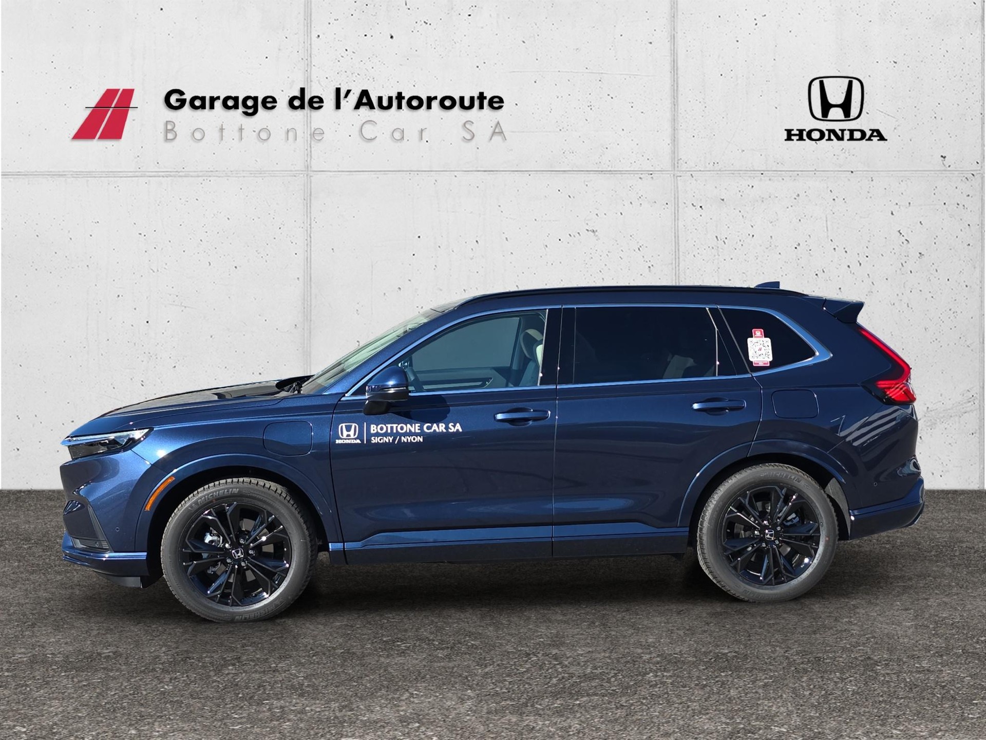HONDA CR-V 2.0 i-MMD Plug-in Hybrid Advance Tech 2WD-showroom-element-1