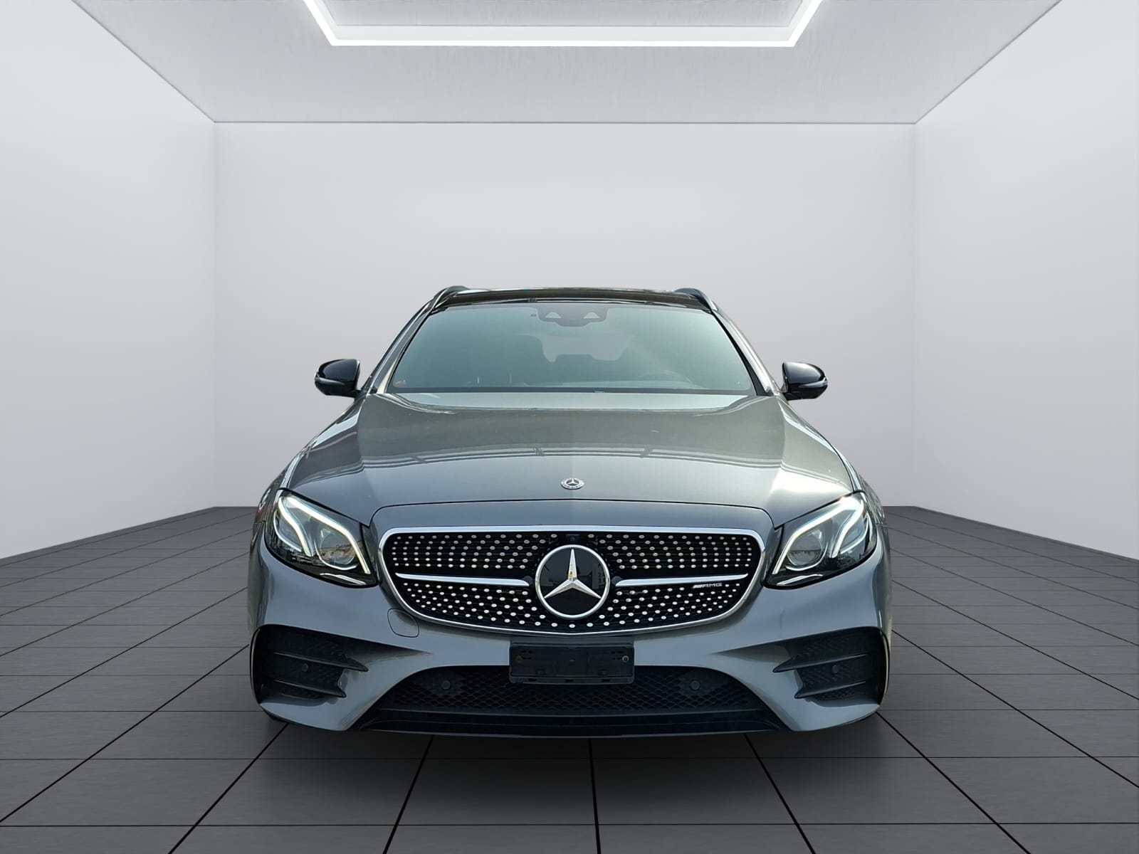 MERCEDES-BENZ E 43 AMG 4 Matic 9G-Tronic-showroom-element-1