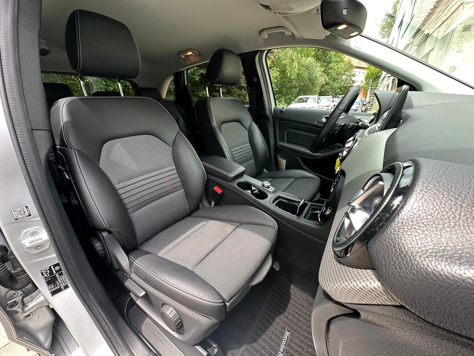 MERCEDES-BENZ B Electric Drive Urban-image-17