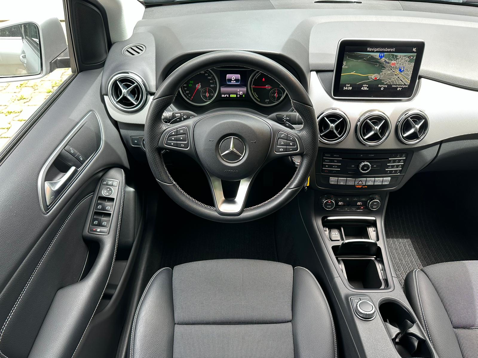 MERCEDES-BENZ B Electric Drive Urban-image-19