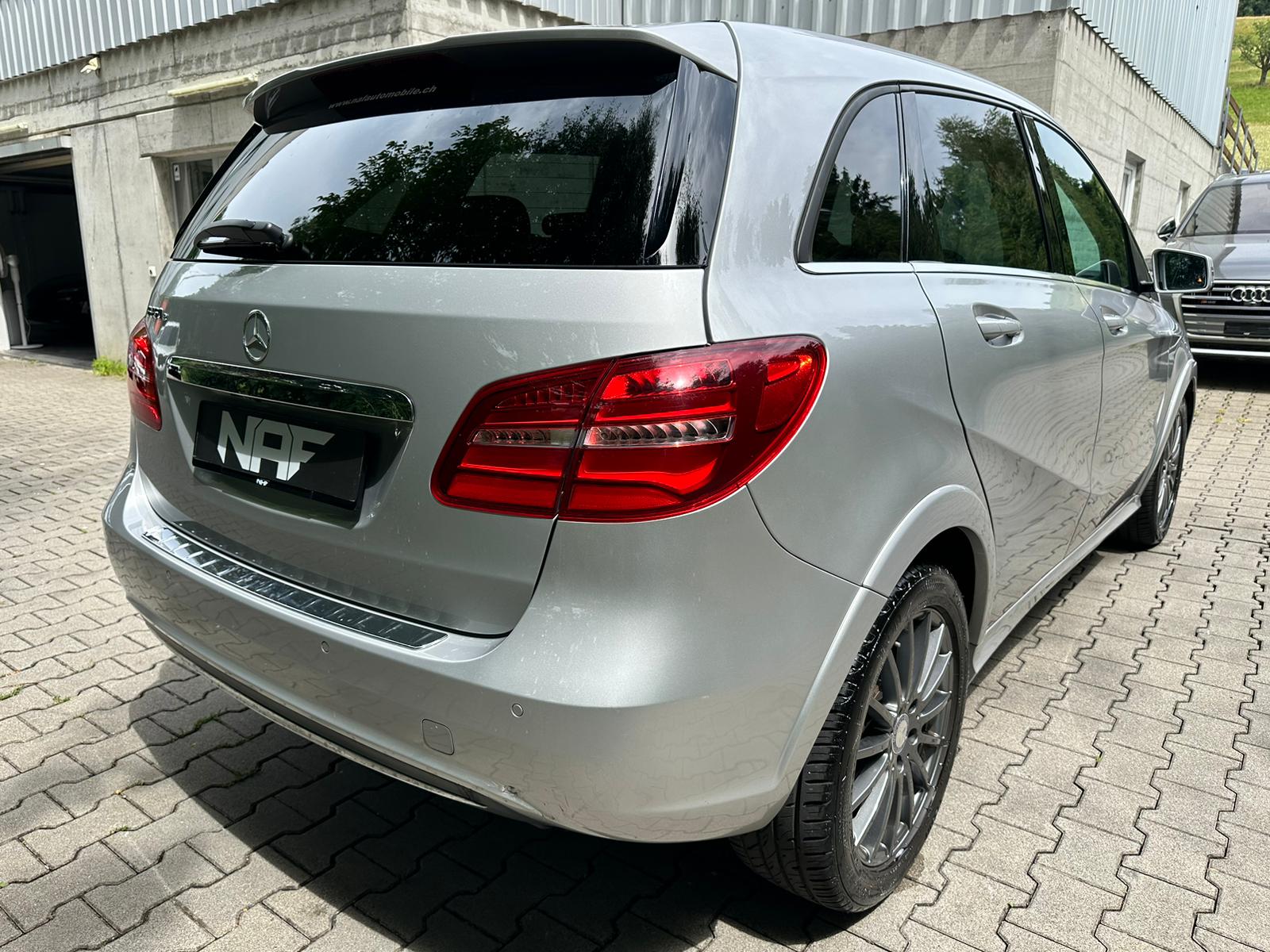 MERCEDES-BENZ B Electric Drive Urban-image-4