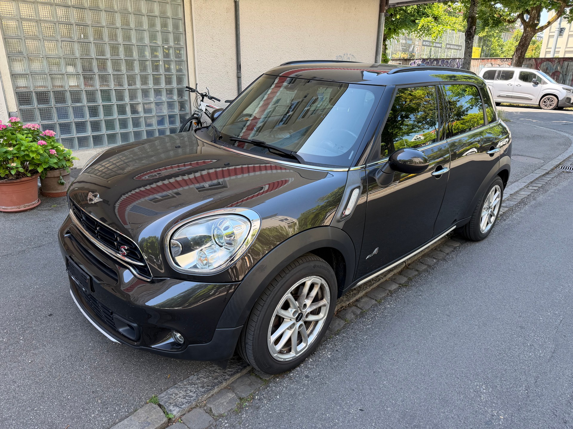 MINI Countryman Cooper S ALL4 by Burton Steptronic