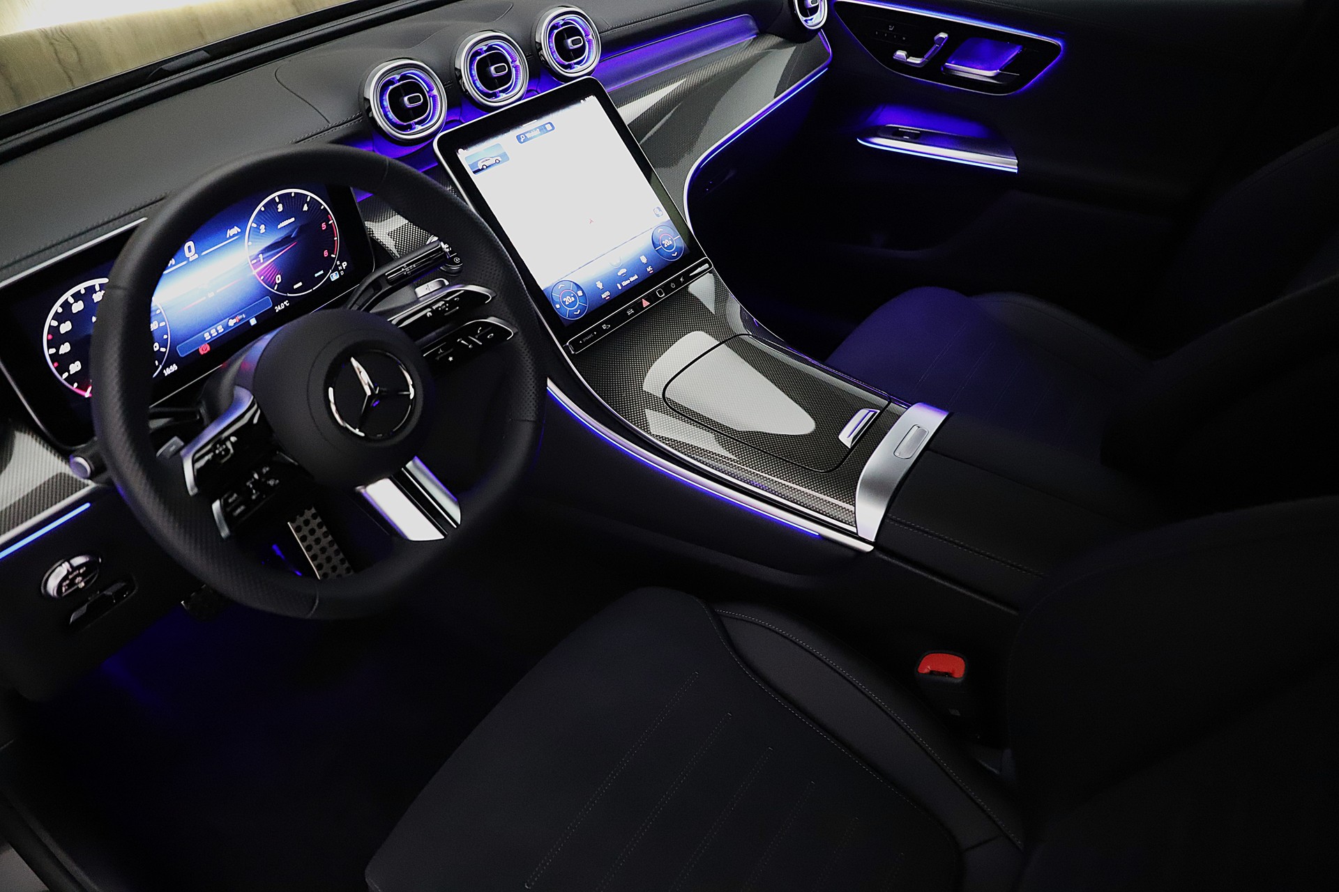 MERCEDES-BENZ GLC 300 d 4Matic 9G-Tronic AMG Line Advance Plus-image-4