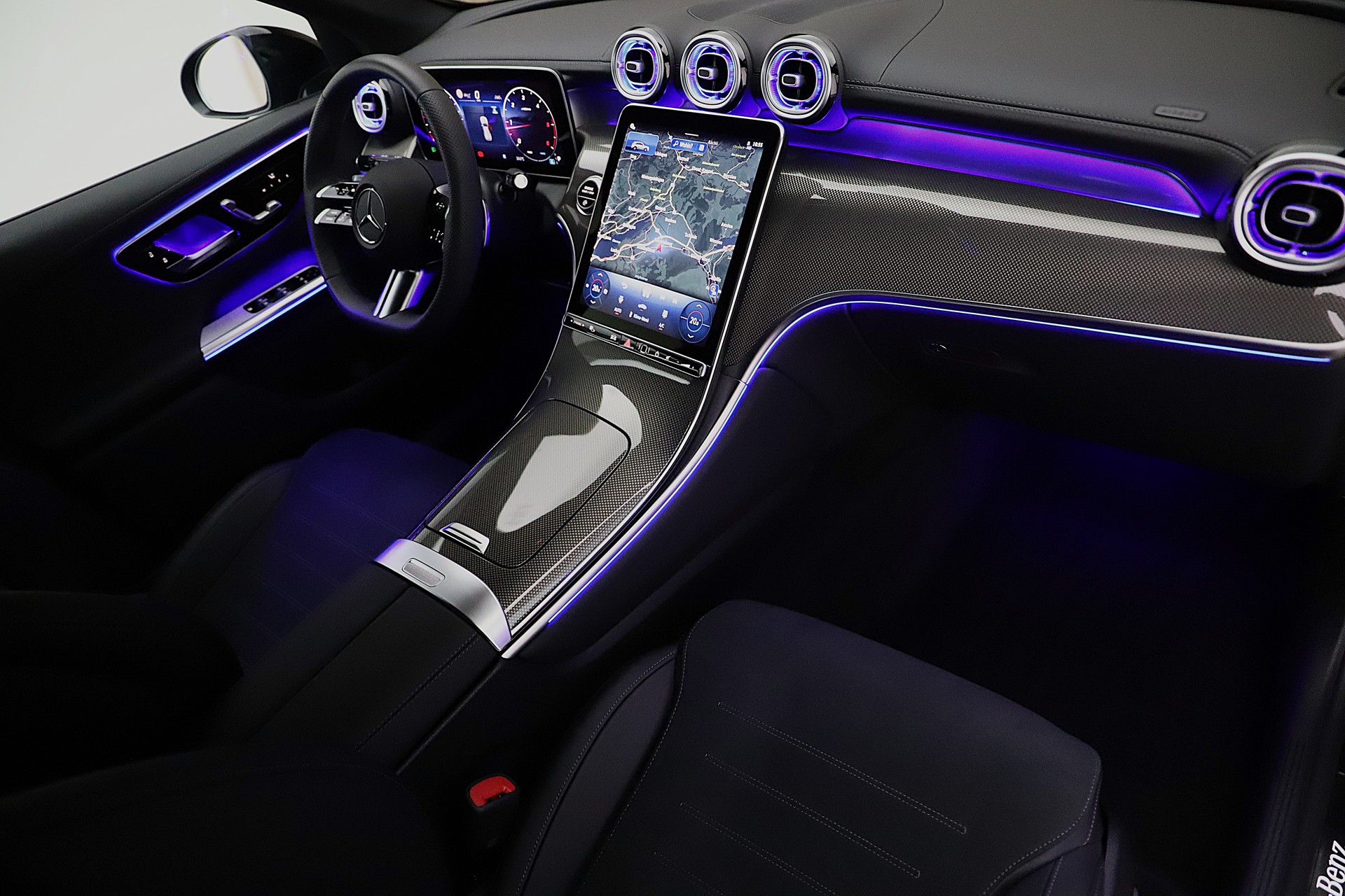 MERCEDES-BENZ GLC 300 d 4Matic 9G-Tronic AMG Line Advance Plus-image-6