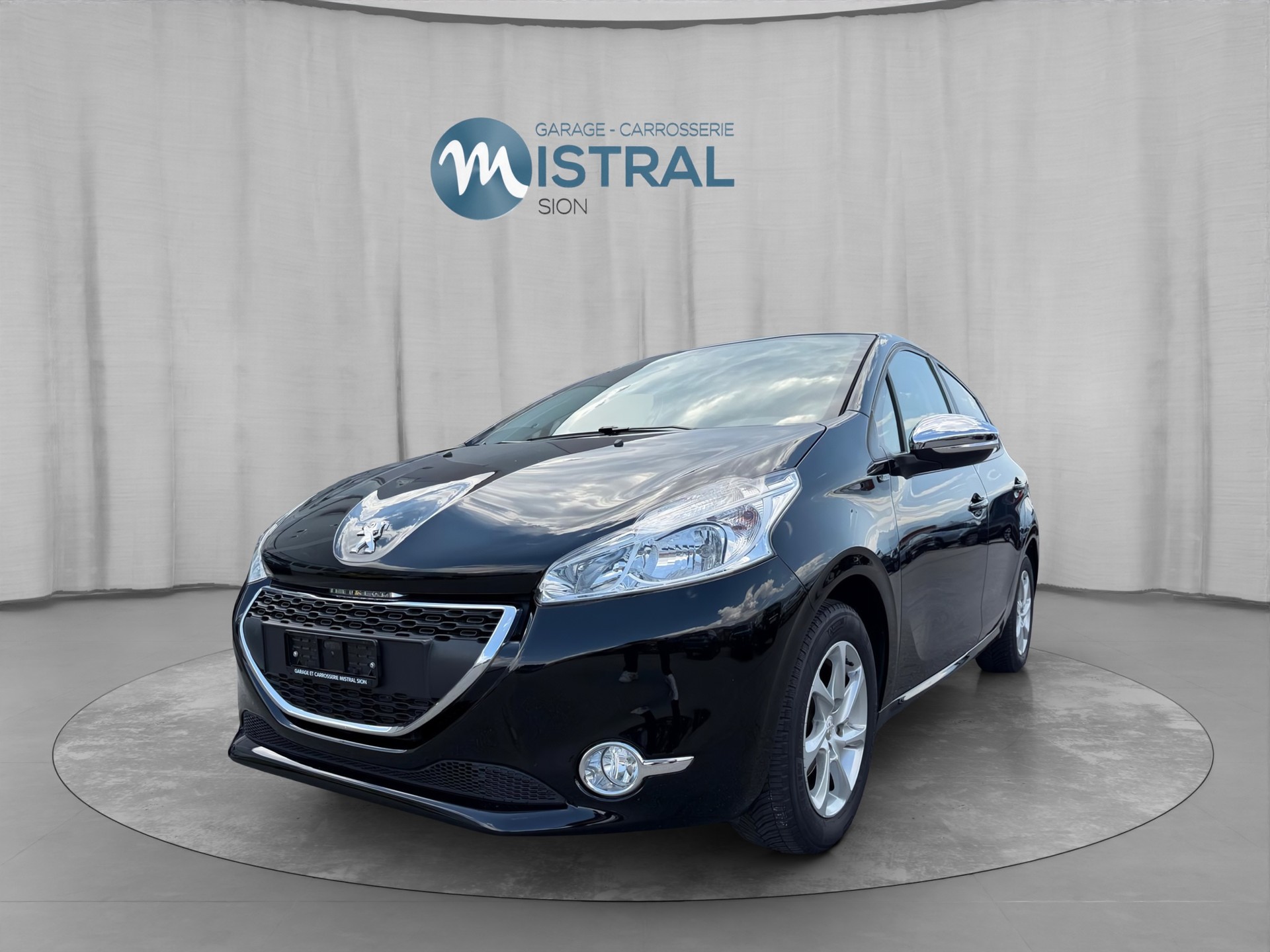 PEUGEOT 208 1.2 VTI Style
