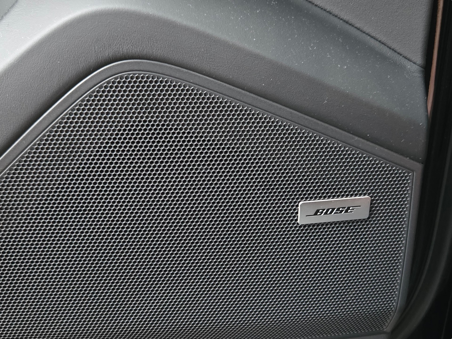 PORSCHE Cayenne Black Edition Tiptronic-image-14