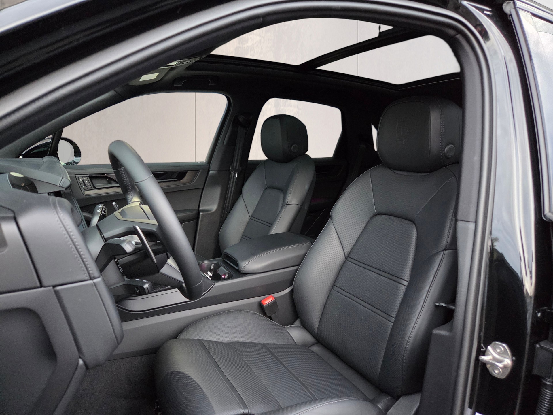 PORSCHE Cayenne Black Edition Tiptronic-image-8