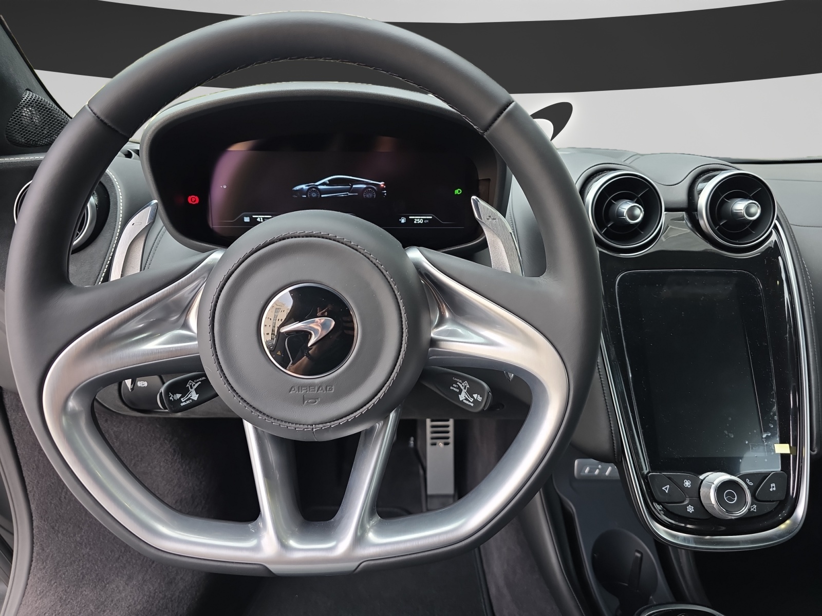 McLAREN GTS Performance-image-11