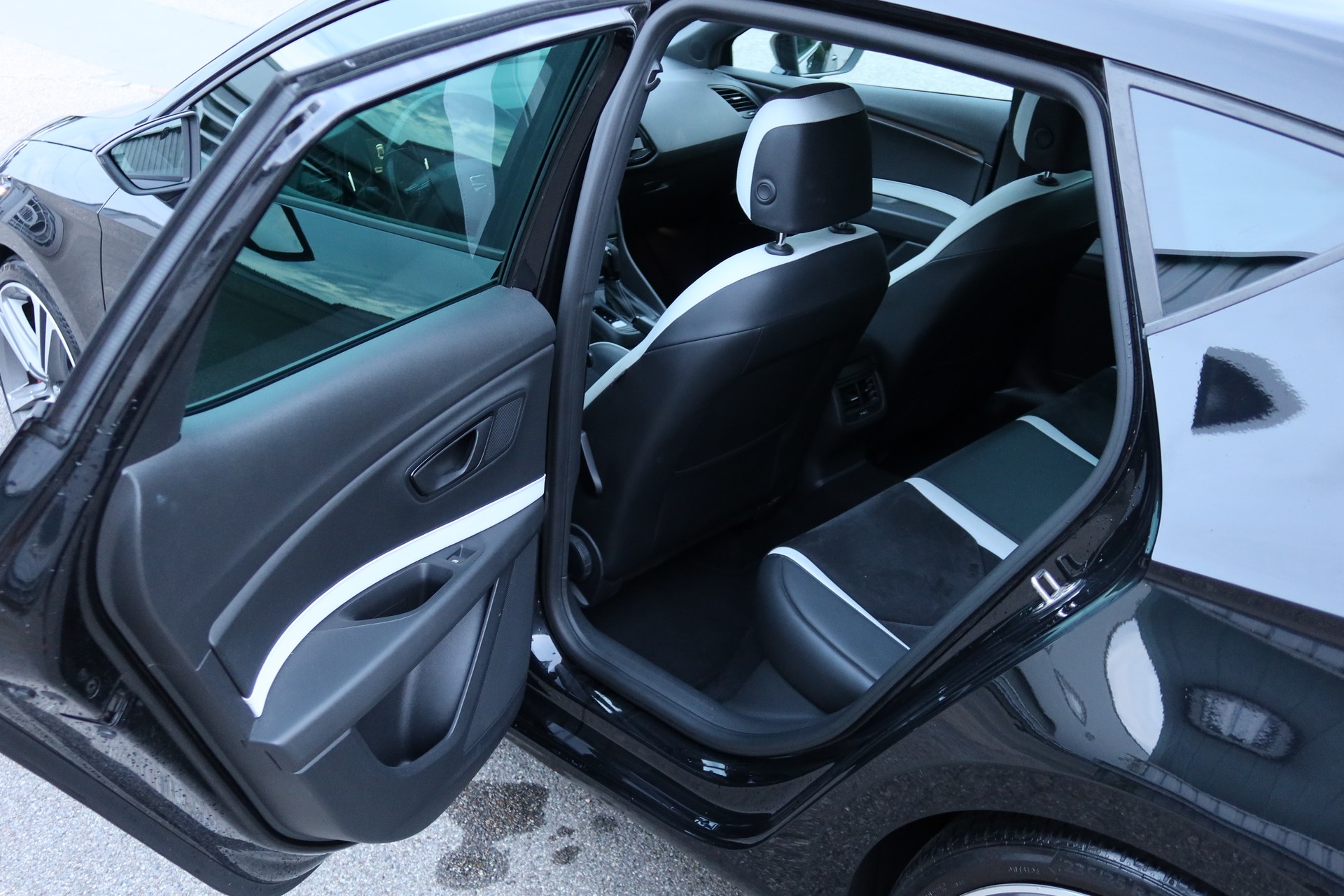 SEAT Cupra 280-image-8