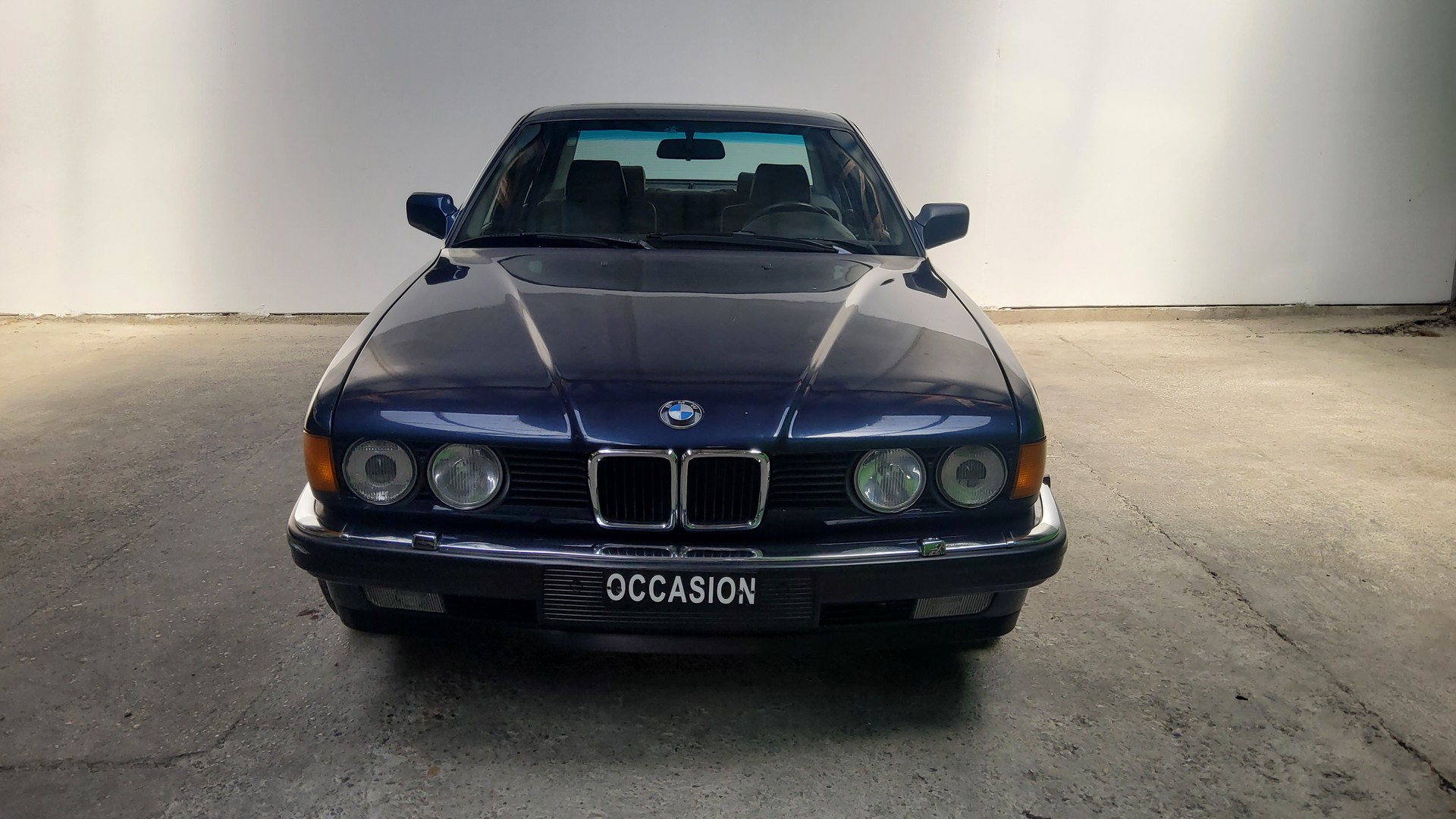 BMW 735i