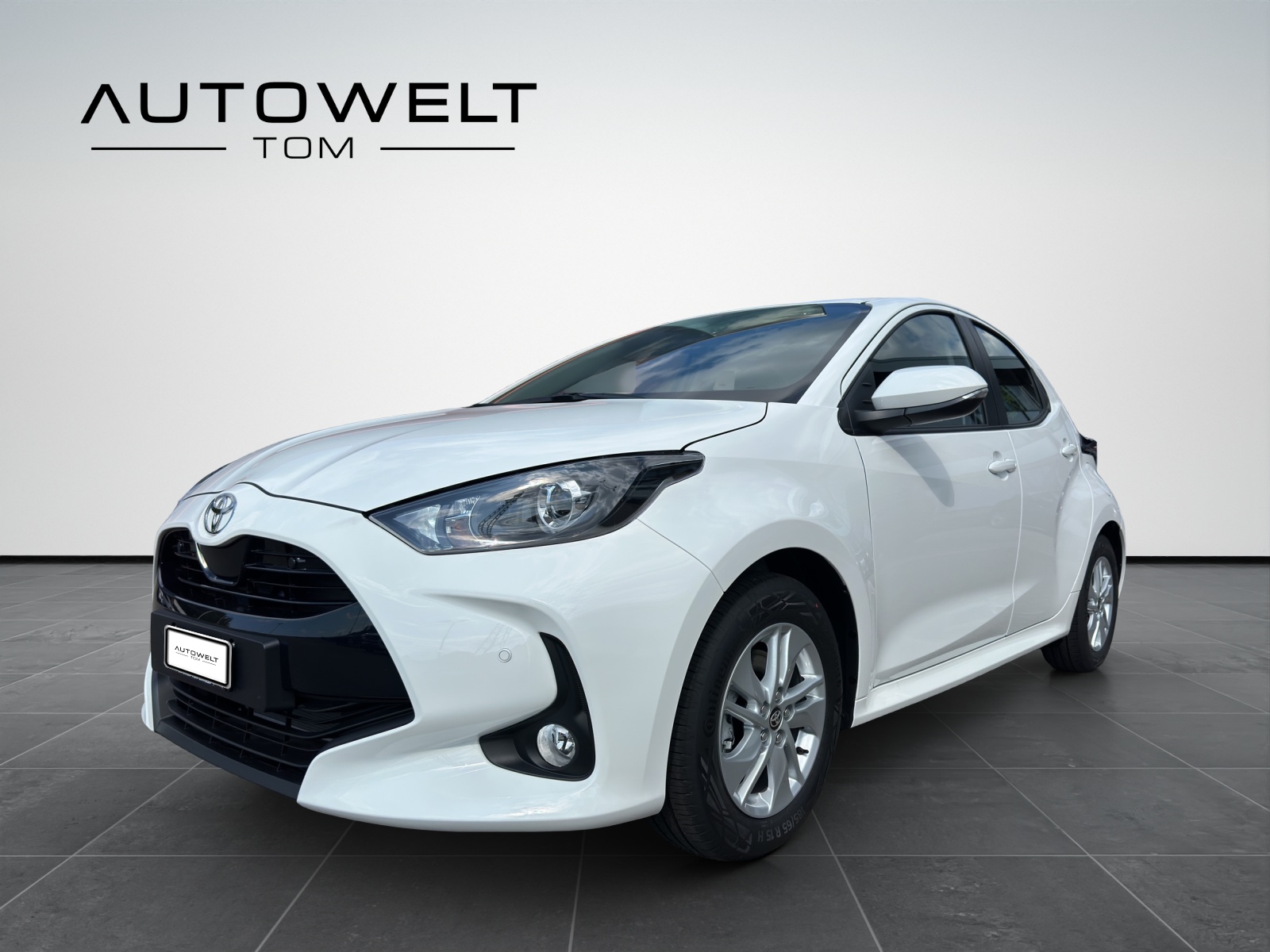 TOYOTA Yaris 1.5 Active Drive e-CVT