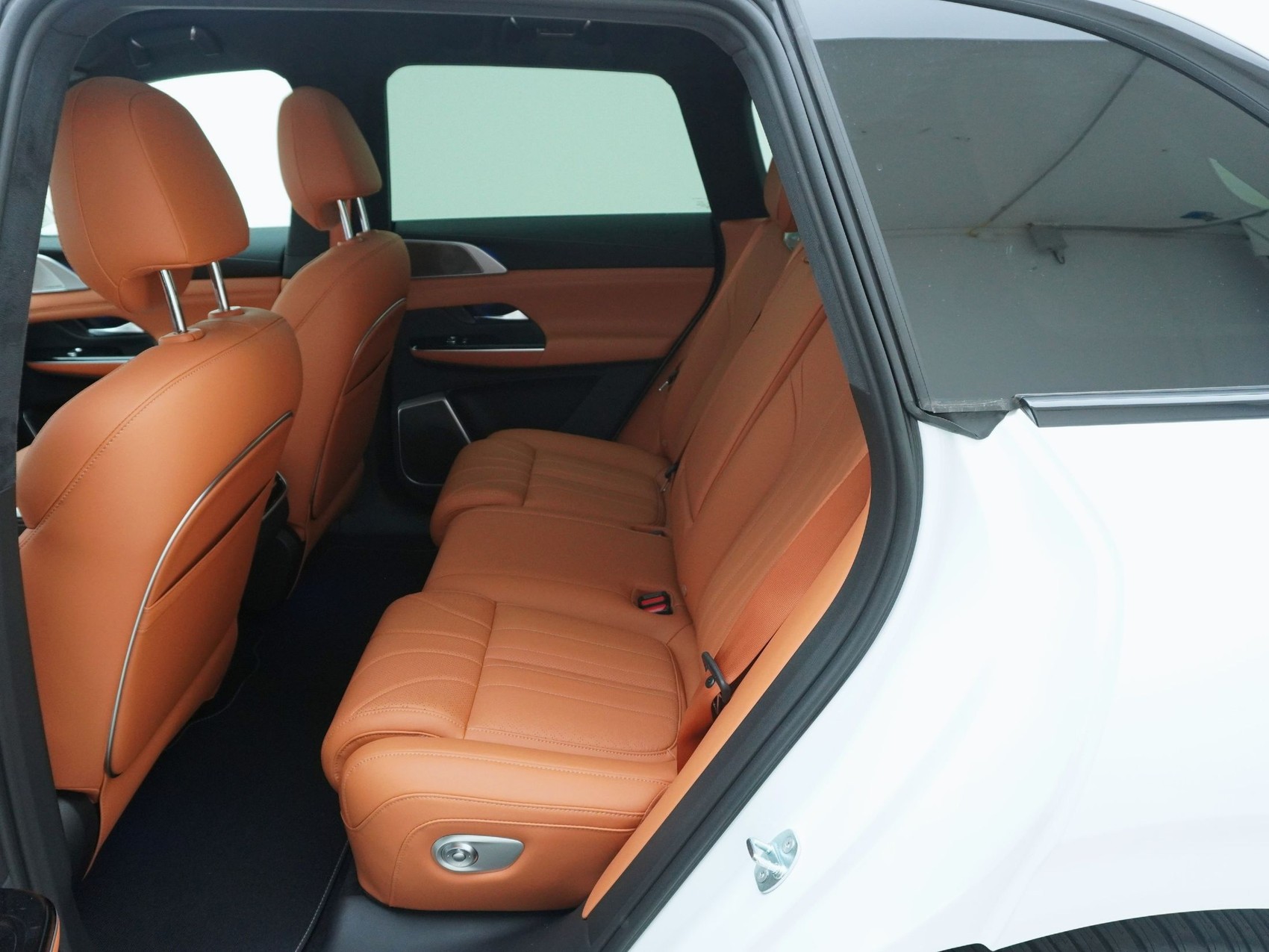 XPENG G9 Performance AWD-image-14