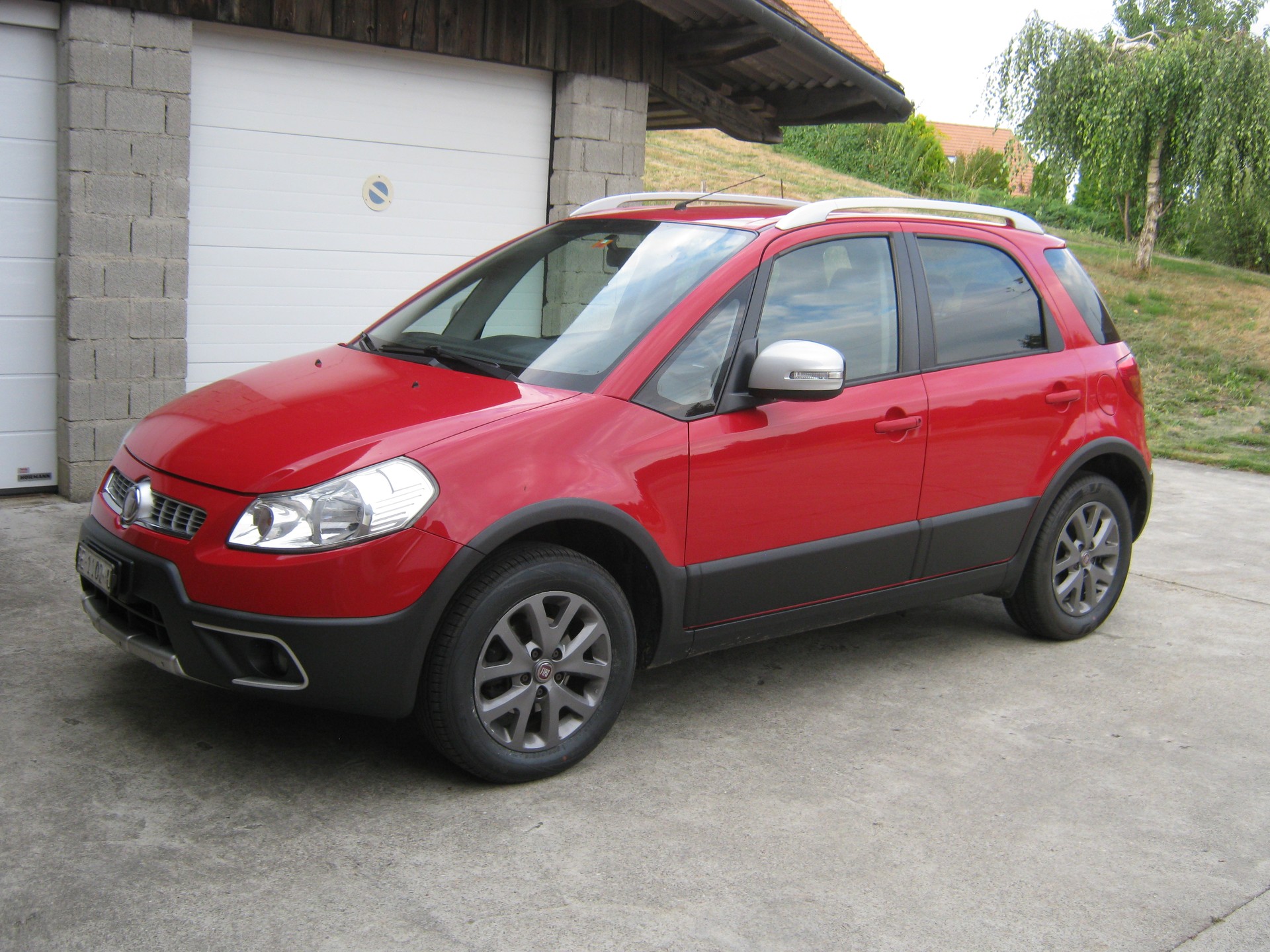 FIAT Sedici 1.6 4WD Cross-image-1