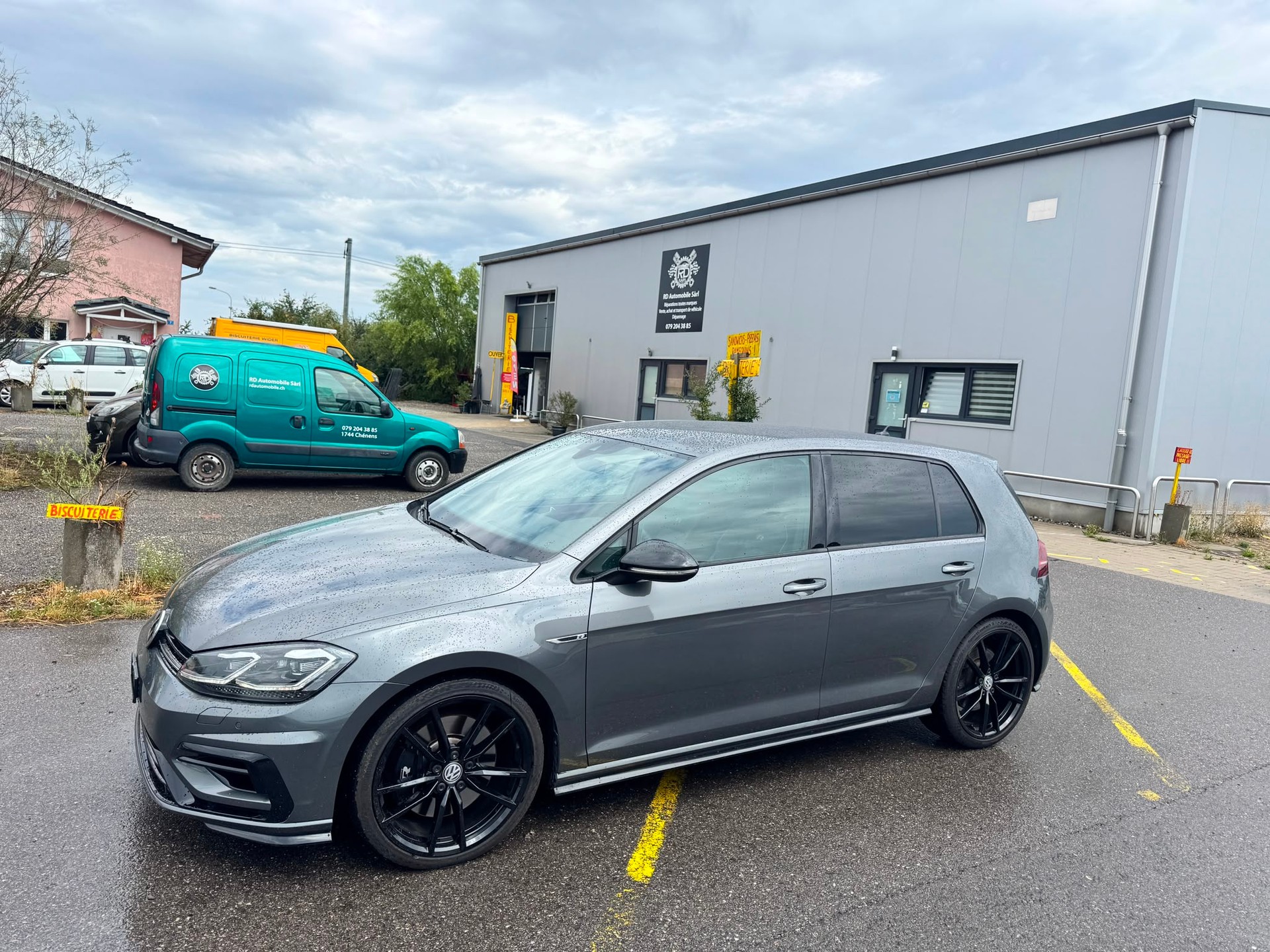 VW Golf 2.0 TSI R 4Motion DSG-showroom-element-1