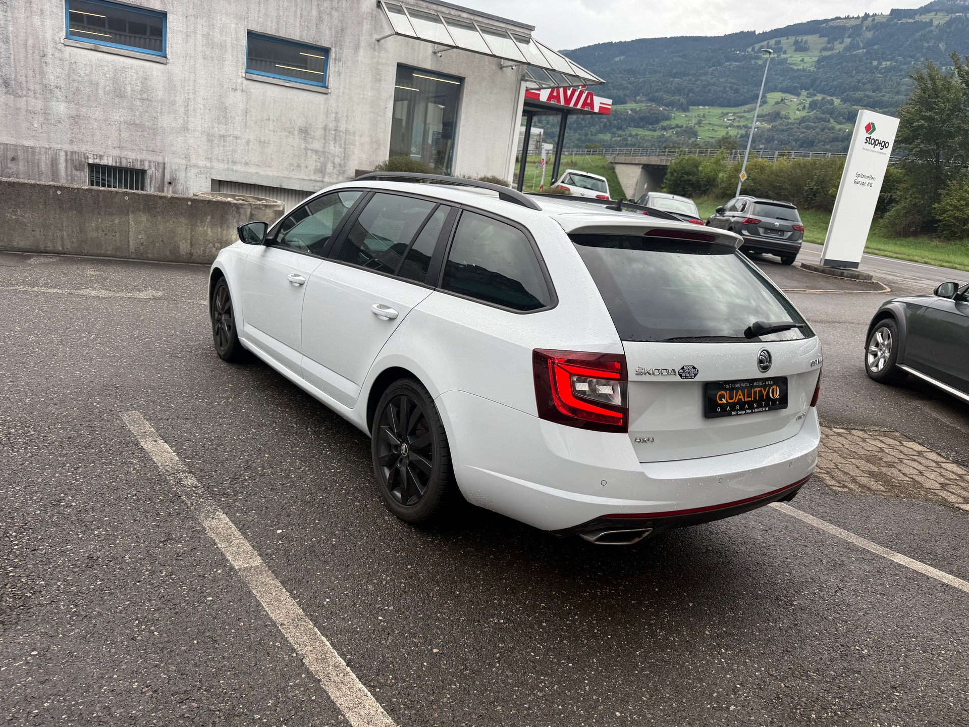 SKODA Octavia Combi 2.0 TDI RS 4x4 DSG-image-14